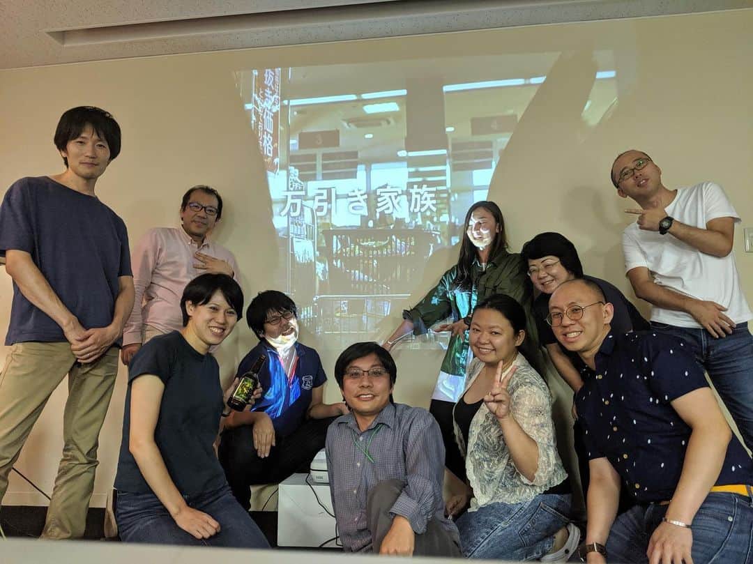 ベンチャーリパブリックのインスタグラム：「映画部 おにぎりパーティー♪  #ベンチャーリパブリック #西麻布 #映画部 #部活 #venturerepublic #nishiazabu #clubactivity #movie」