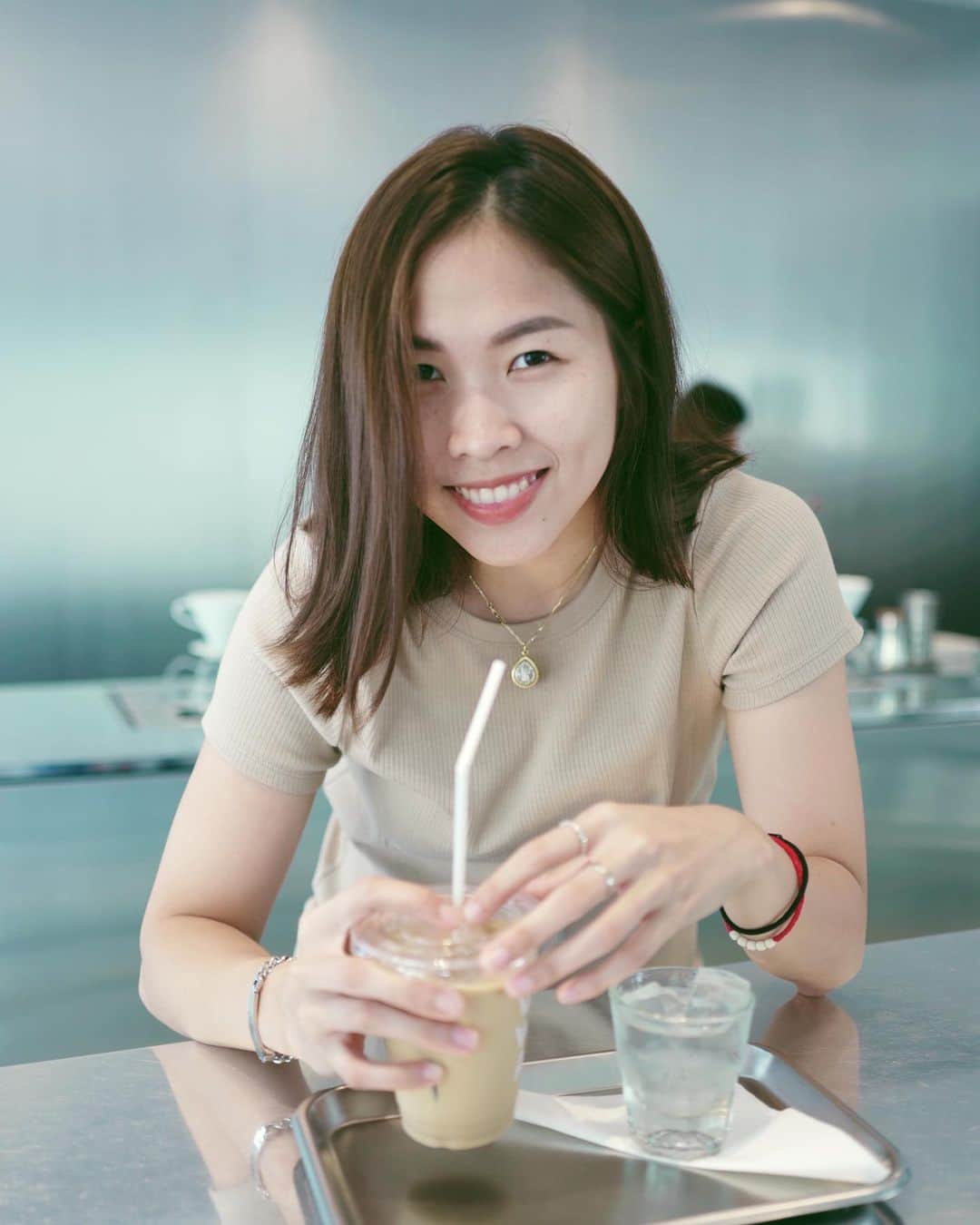 ラチャノック・インタノンのインスタグラム：「แคปอะไรนึกไม่ออก แต่ที่จะบอกก็ไม่บอกดีกว่า 😂 #cafebkk #cafehopping #bkkcafe」