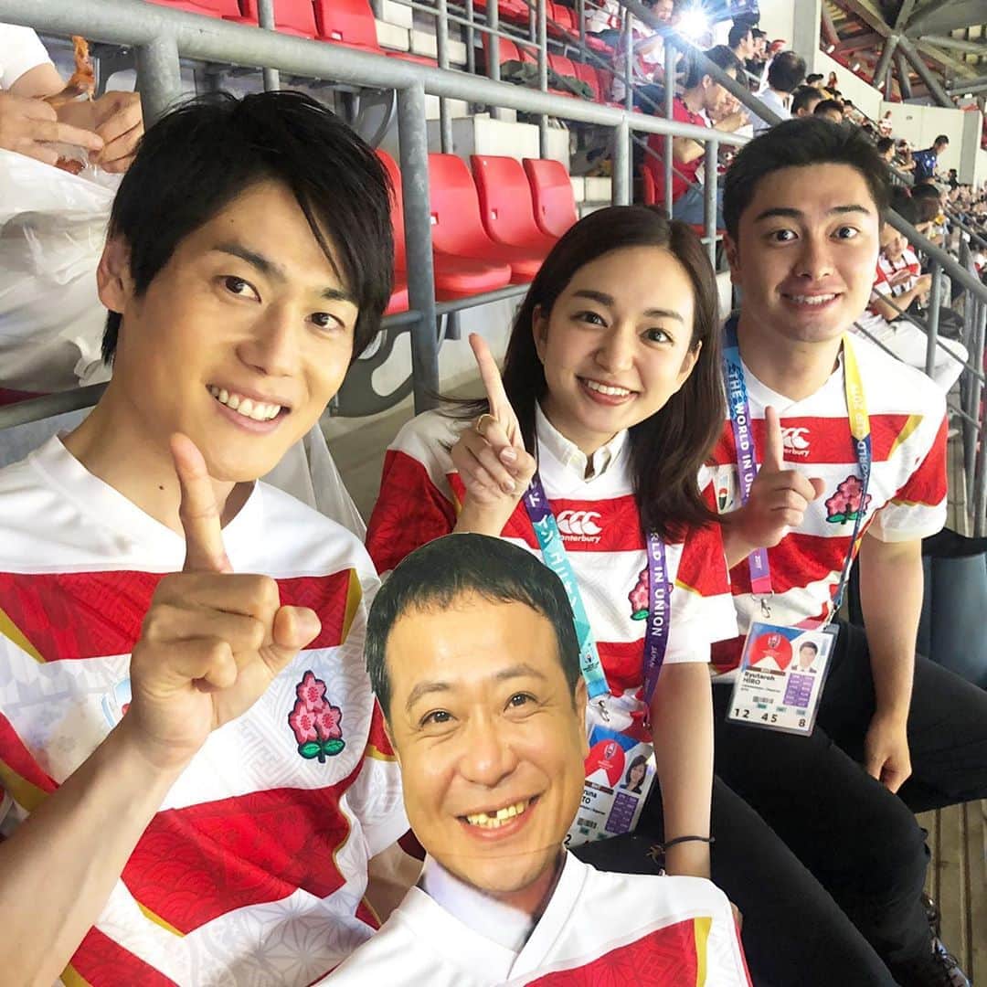 上重聡のインスタグラム：「ラグビーワールドカップ日本対サモア🏉 頑張れ日本代表！  #RWC2019 #ラグビーワールドカップ #中山秀征 さん #後藤晴菜 #弘竜太郎」