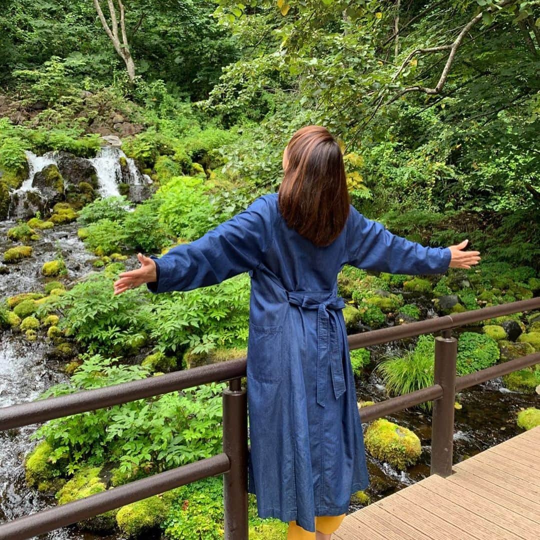 杉山愛さんのインスタグラム写真 - (杉山愛Instagram)「「旅サラダ」で 北海道に行ってきたよーーーーーっ 🍷🍎🍷🍑🍷🍇🍷🚣🏻‍♀️ 行きたい所・やりたいことをガッツリやってきました✨  先ずは小樽でワイングラス作り🍷 その後は余市の果樹園で果物食べ放題🍎🍐🍑 素敵なワイナリーにもお邪魔してきましたよ〜🍷 ニセコではアクティブにラフティング🚣🏻‍♀️🚣🏻‍♀️🚣🏻‍♀️ 幸せなひと時でした💛」10月5日 11時01分 - aisugiyamaofficial