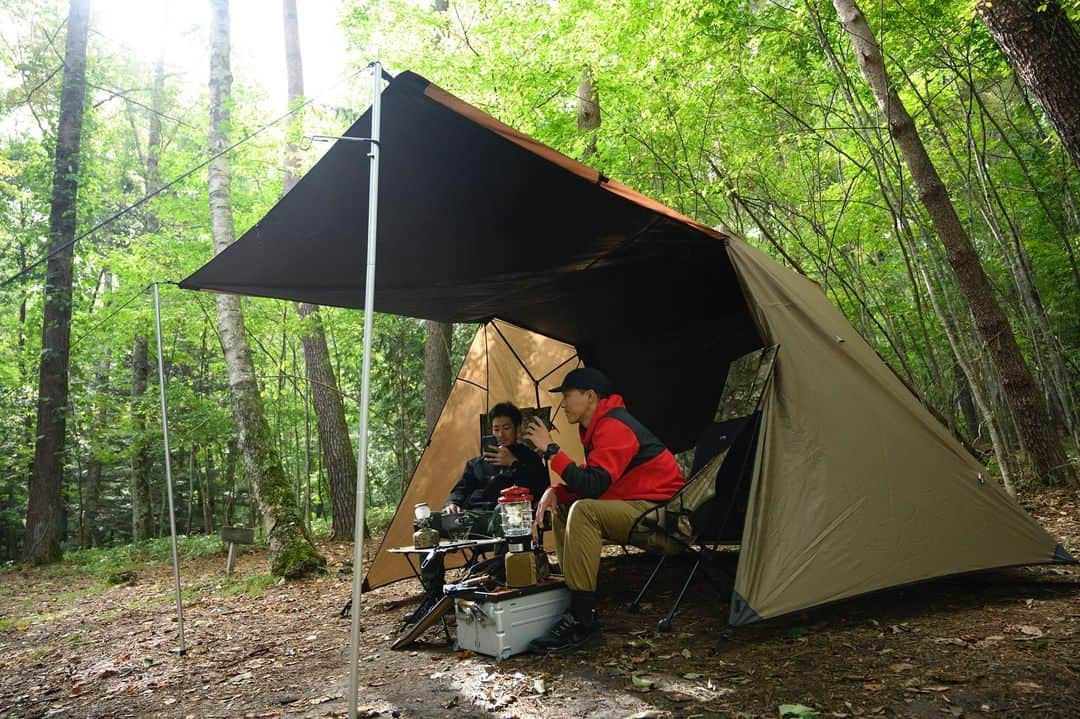 ROOT CO. Designed in HAKONE.さんのインスタグラム写真 - (ROOT CO. Designed in HAKONE.Instagram)「. Taking a break. ・ #root_co #rootco #shockresistcaseplushold #iphonecase #outdoor #outdoors #outdoorgear #camp #camping #daycamp #daycamping #campgear #trekking #trekkinggear #fishing #fishinggear #lifestyle #outdoorstyle #campingstyle #アウトドア #アウトドアギア #キャンプ #キャンプギア #トレッキング #トレッキングギア #フィッシング #フィッシングギア #ライフスタイル #アウトドアスタイル #キャンプスタイル」10月5日 11時12分 - root_co_official