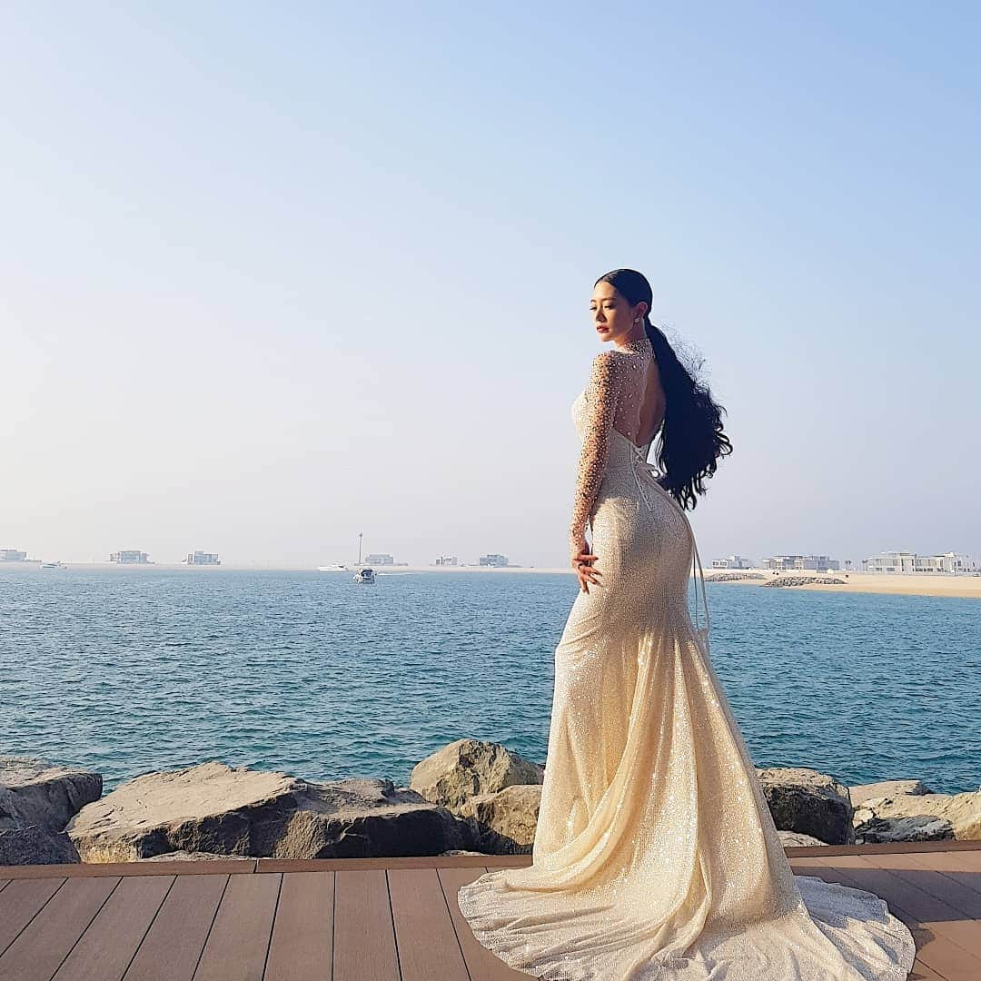 クララさんのインスタグラム写真 - (クララInstagram)「#mermaid #claraindubai」10月5日 11時44分 - actressclara