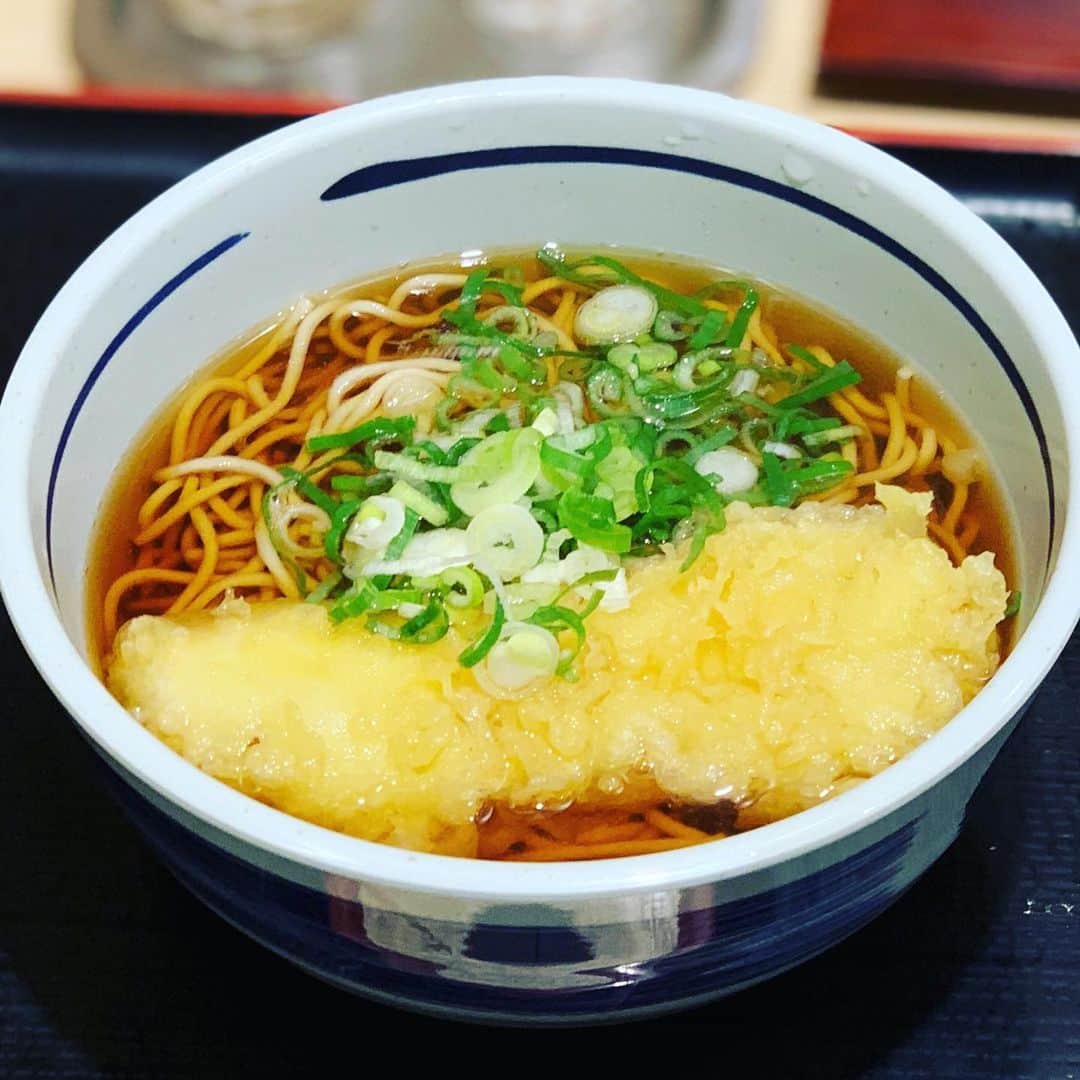 松尾貴史さんのインスタグラム写真 - (松尾貴史Instagram)「一週間、#カレー と #スパイス料理 を禁じられるとやはり結構な割合で #麺類 になるなぁ。」10月5日 12時06分 - kitsch.matsuo