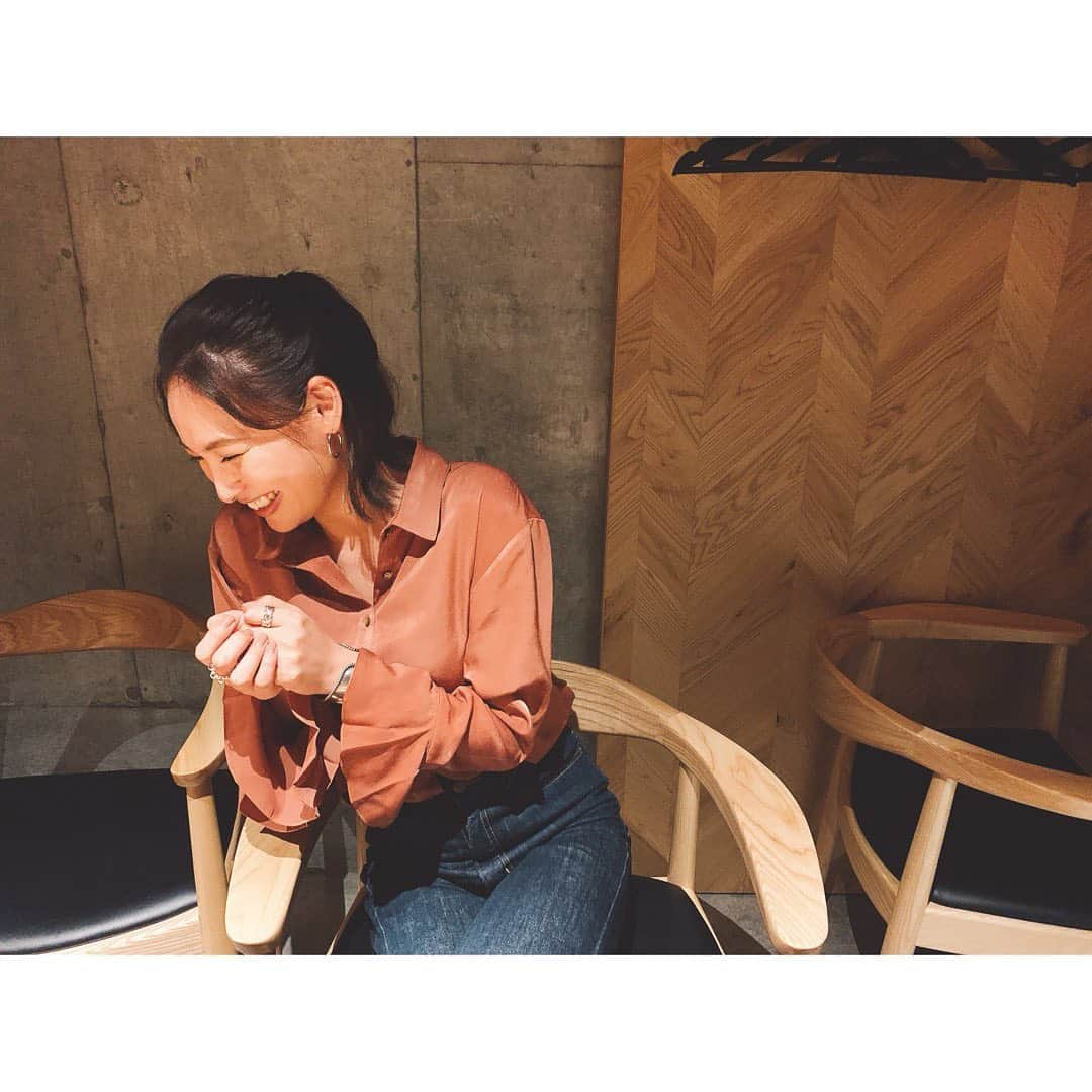 佐々木希さんのインスタグラム写真 - (佐々木希Instagram)「モダンメキシカンを食べながら❤︎ あやがiNtimiteのシャツ着てくれてる💐  #KIYAS #いつもの人々 #大政絢 さん」10月5日 12時59分 - nozomisasaki_official