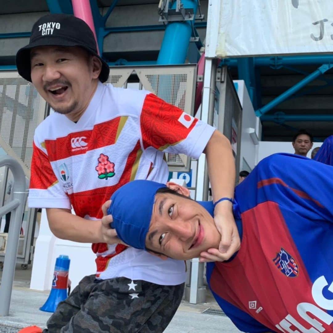 植田朝日のインスタグラム：「🔵🔴 🏉⚪️🔴⚪️﻿ ﻿ バモ トーキョー‼️﻿ ﻿ は勿論だけど、﻿ ﻿ 今宵は﻿ ﻿ がんばれニッポン‼️﻿ ﻿ #tokyo12 #rwc2019」