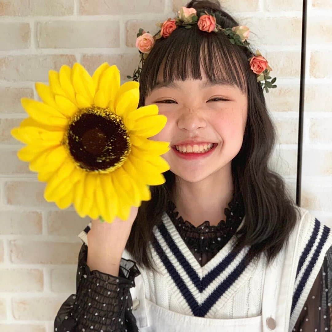 Hinataさんのインスタグラム写真 - (HinataInstagram)「. . 久しぶりに大阪に行くよ〜🌻 来週10/12(土)PM14時からアリオ八尾でイベントします✨ . 大阪のみんないつも元気いっぱいだから ひなたもみんなのパワーに負けないように盛り上げなきゃ🤣 . 整理券はイベント当日AM10時から アリオ八尾の「1F近鉄八尾駅側入り口」にて配布予定です💓 . 観覧も入場も無料だからみんな遊びに来てね✨✨ . . #クラージュキッズ #Hinata #ひなた #アリオ八尾 #イベント #久しぶりの大阪 #めっちゃ楽しみ」10月5日 15時04分 - hinachosugram