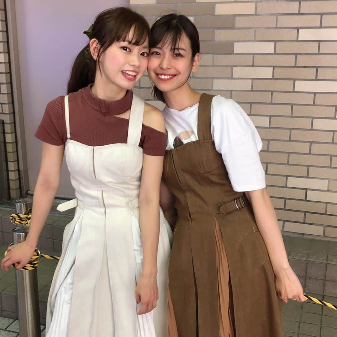 藤澤友千菜さんのインスタグラム写真 - (藤澤友千菜Instagram)「#双子コーデ @casa_fline  写真たくさん撮った️( ⁎ᵕᴗᵕ⁎ )❤︎ 🍑🍑🍑🍑🍑🍑🍑 舞台 #ぼんじり チケット残り少なくなってきてます🍑🍑🍑 迷っているそこのあなた💓 お早めに💓 待ってます(/ω＼) チケットご予約は⇒ https://ticket.corich.jp/apply/102183/014/ *☼*―――――*☼*―――――*☼* #ノーティーボーイズ #ノーティーガールズ #藤澤友千菜 #森田聖奈  #casafline #おそろコーデ #ファッション #fashion #model #followme」10月5日 15時45分 - yuchina1207