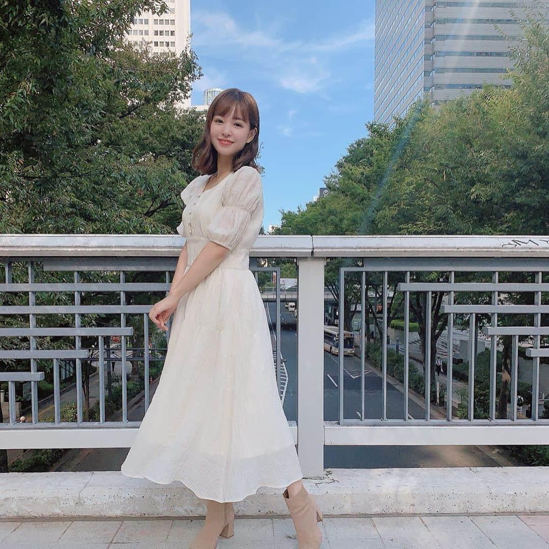 近藤里奈さんのインスタグラム写真 - (近藤里奈Instagram)「𓂃𝐨𝐧𝐞-𝐩𝐢𝐞𝐜𝐞𓂃﻿ ﻿ ﻿ ﻿ ﻿ 今日の 𝗰𝗼𝗱𝗲 🧺♡﻿ ﻿ ﻿ かわいい色 形の 𝗼𝗻𝗲-𝗽𝗶𝗲𝗰𝗲 🐈﻿ ﻿ ﻿ ﻿ ﻿ お洋服がかわいいと気分があがる。﻿ ﻿ ﻿ 𝗼𝗻𝗲-𝗽𝗶𝗲𝗰𝗲 @lissi__boutique﻿ ﻿ ﻿ ﻿ #ワンピース #私服 #撮影でした﻿ #暑かったです﻿ ﻿ ﻿ ﻿ ﻿」10月5日 16時14分 - rina_kondo_0223