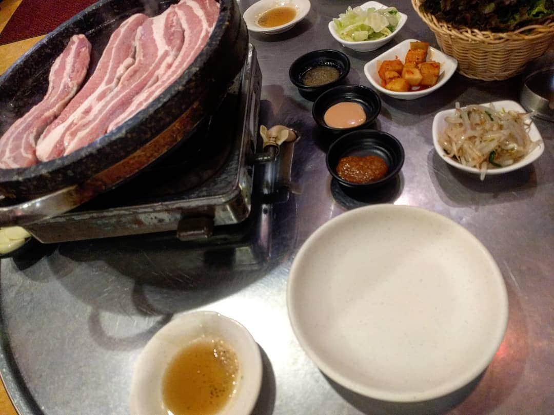 越中睦士のグルメインスタ