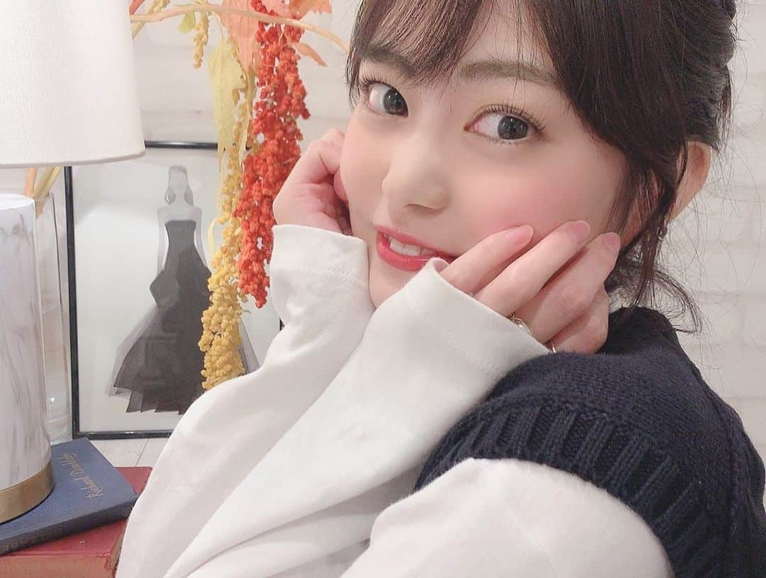 前田亜美さんのインスタグラム写真 - (前田亜美Instagram)「. . 人生はつのまつげパーマしてみた。. . あっという間に終わった✌︎︎(´ °∀︎°`)✌︎︎目つぶってたら終わった！笑. . . めちゃくちゃメイク楽だし満足です¨̮. . . @kshnnnn  ありがとうございましたˊᵕˋ). めちゃ仲良くなった！笑. . . @polar_eyelash #まつ毛パーマ #まつパ  #マツエク もできるよ！」10月5日 17時00分 - ami___maeda0601