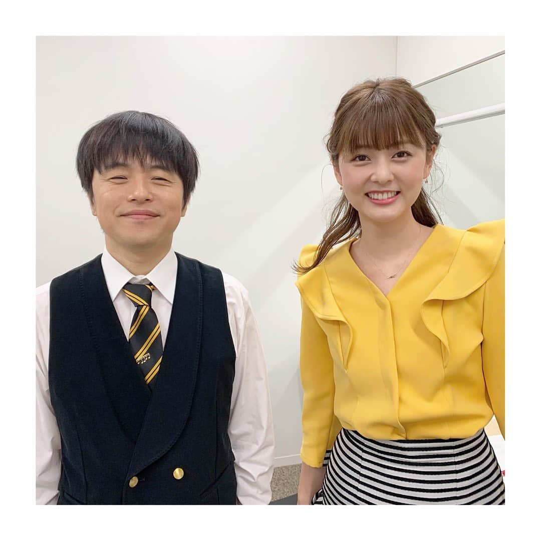 佐藤梨那さんのインスタグラム写真 - (佐藤梨那Instagram)「最近#バズリズム の収録で バカリズムさんと衣装の色味が同じに…✨ .  偶然重なって嬉しい佐藤です。  #黄色と黒と白  #ストライプ #ボーダー」10月5日 17時11分 - sato_lina