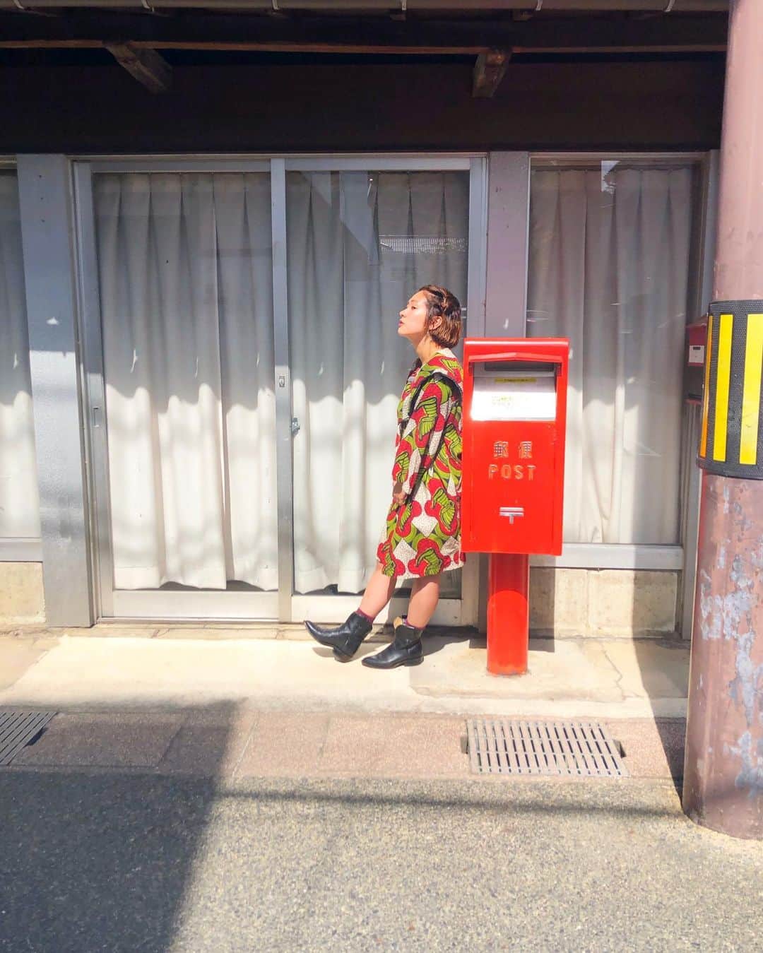 近藤夏子さんのインスタグラム写真 - (近藤夏子Instagram)「📮ポストと夏子　パート2📮 #ポスト #近藤夏子」10月5日 17時40分 - kondonatsuko