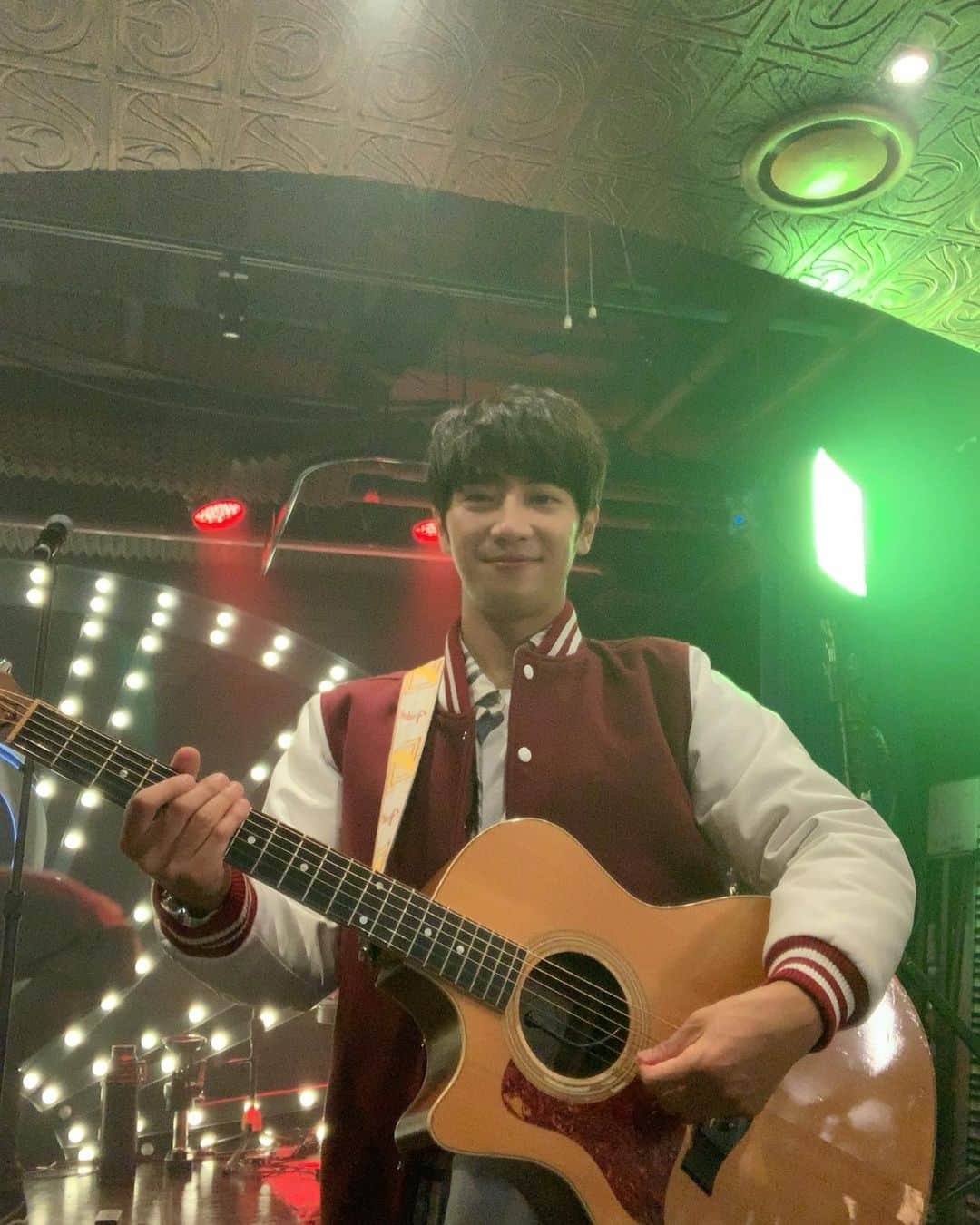 イ・サンヨプのインスタグラム：「#굿캐스팅 #오늘」