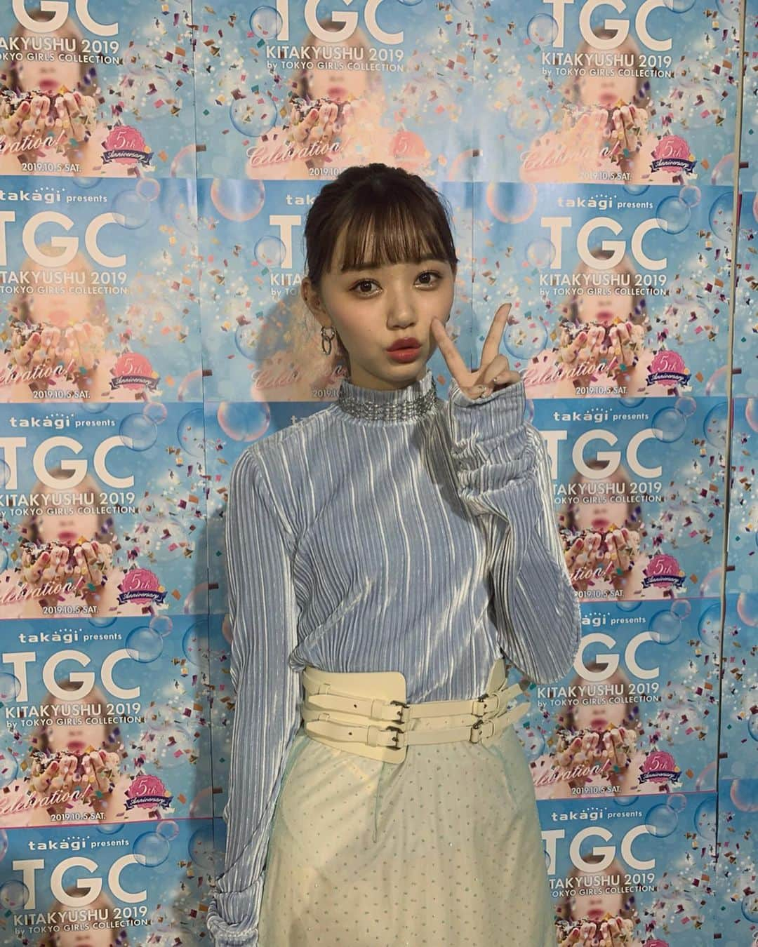 江野沢愛美さんのインスタグラム写真 - (江野沢愛美Instagram)「#TGC北九州  TGC Kitakyusyu 2019 Special correction🐬🐠 キラキラメイクでした〜✨」10月5日 17時45分 - enosawa_manami