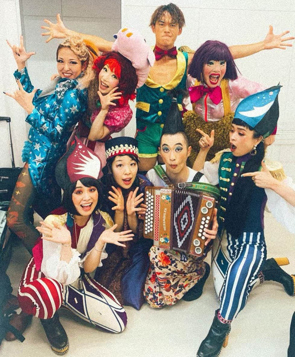 ももさんのインスタグラム写真 - (ももInstagram)「ブタ音楽祭2019、ありがとう！ またね！ #チャランポランタン」10月5日 17時49分 - charanpo_momo