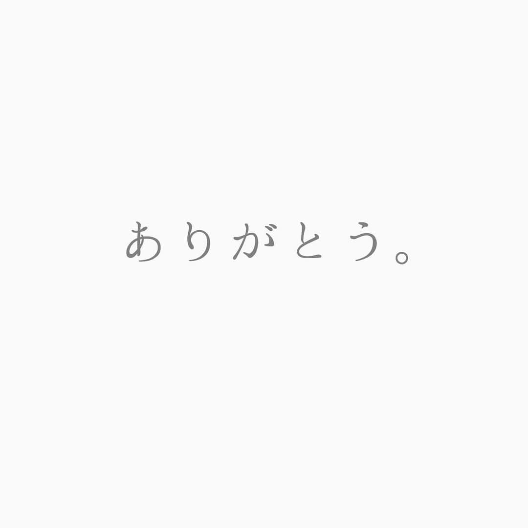 濱田マサルさんのインスタグラム写真 - (濱田マサルInstagram)「blanche étoileを始めて、沢山のスタッフと過ごす毎日。  毎日、ありがとう。が溢れます。  ありがとう。は自然に生まれる感情。  ありがとう。は感謝を表す言葉  友達でも家族でも無い  新しい大切な存在である  スタッフの皆。  皆の健康と幸せを願い  僕が出来る事を精一杯して行きたいと思い動く毎日。  だって、僕が出来る事なんて  それ位しかないから。  素晴らしい魂の共鳴  本当にありがとう。  僕は最高最強のサポーターとして  スタッフの皆に出来る事を  これからも探し  返して行く。  #ビジネスのボリュームは求めない #人との関係性を生むビジネスが好き #人材は人財 #大切な事 #地に足をついて行く」10月5日 18時13分 - hamadamasaru