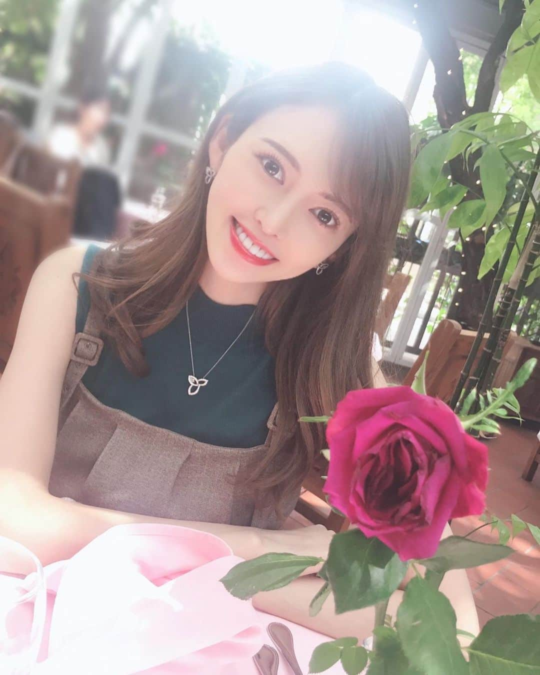 清水愛美さんのインスタグラム写真 - (清水愛美Instagram)「この前のランチ イル ブッテロ💐 * るなぴが誕生日にと お祝いしてくれた😳✨ ステキな空間と美味しいランチ🥰 最高でしたっ！！ *  #女子会 #ランチ #広尾 #広尾ランチ #lunch  #ilbuttero #イルブッテロ  #イルブッテロ広尾 *  #frayid  #harrywinston」10月5日 18時15分 - manami_s0902