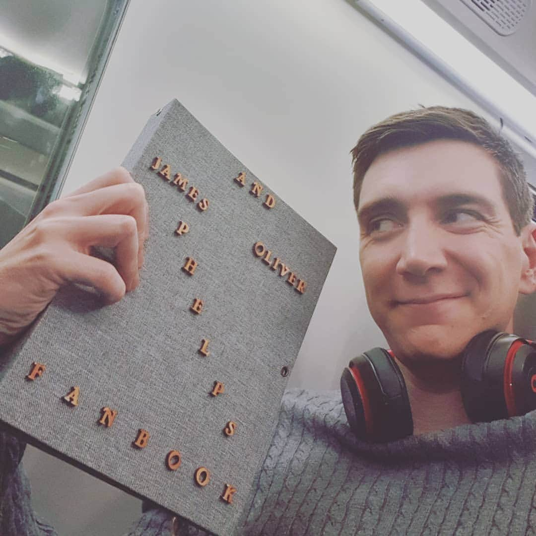 オリバー・フェルプスさんのインスタグラム写真 - (オリバー・フェルプスInstagram)「To everyone who contributed to this book.. "Thank You" The stories in here and the effort has blown me away and I'm not afraid to admit, brought a tear to my eye. 💓 I'll treasure this.」10月6日 5時18分 - oliver_phelps