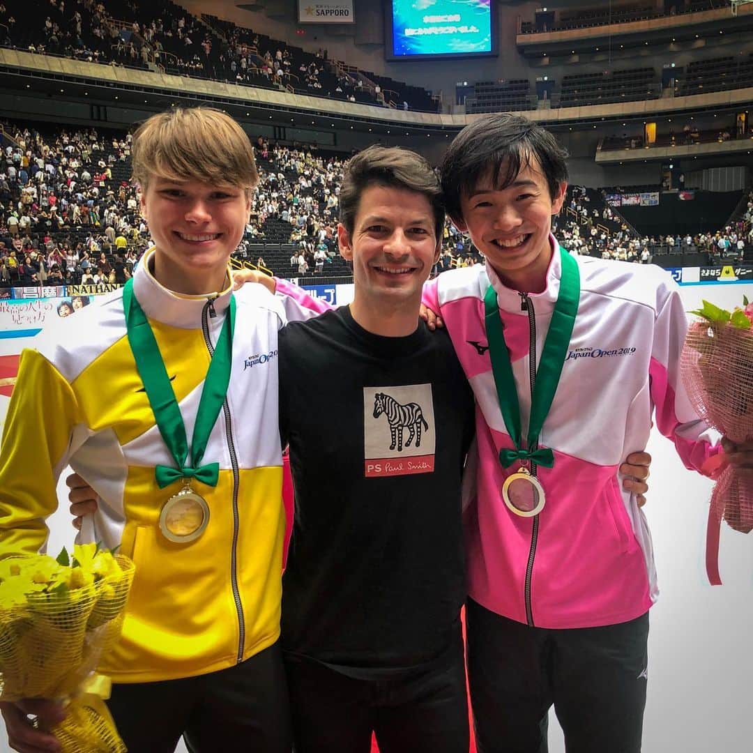 ステファン・ランビエールのインスタグラム：「Well done, boys! 🥇🥈 #JapanOpen」