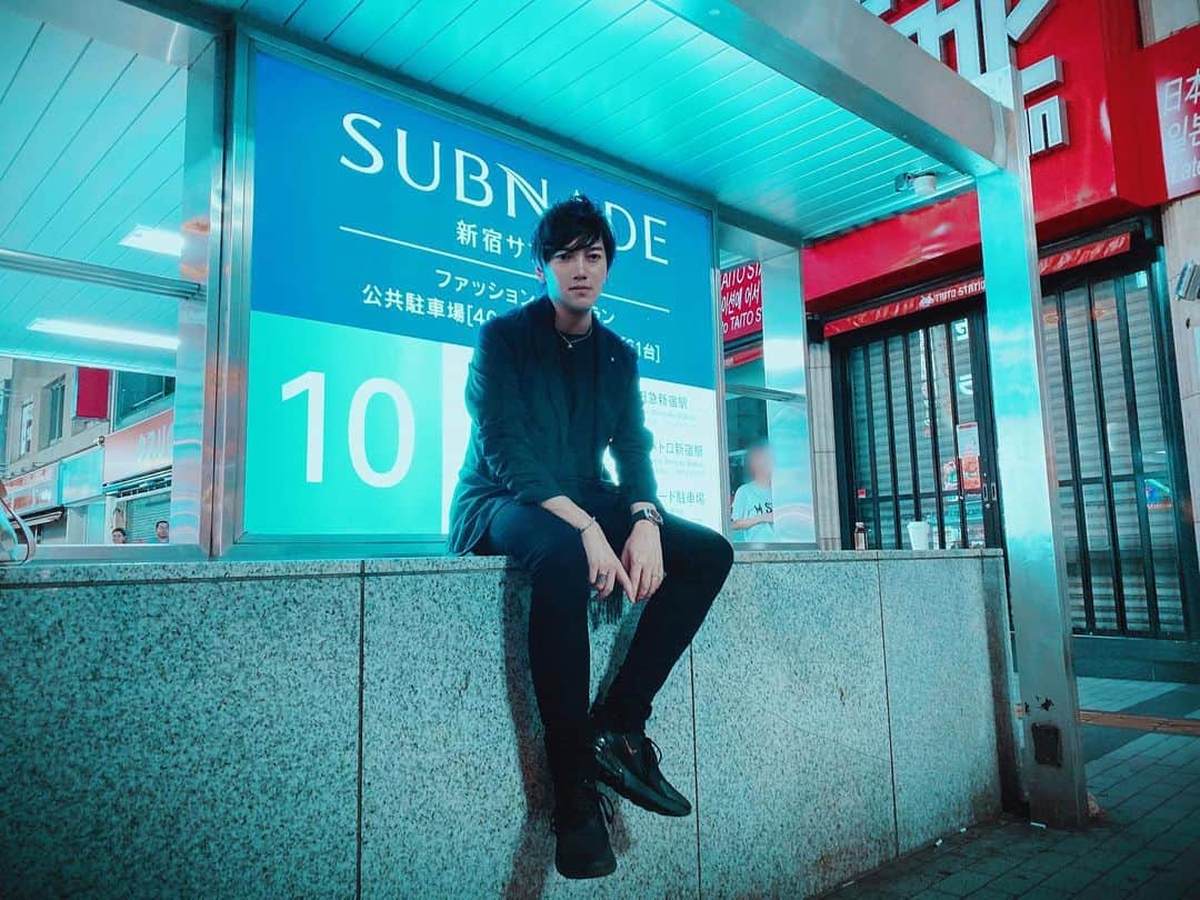 TeddyLoidのインスタグラム：「𝔄𝔣𝔱𝔢𝔯 𝔴𝔞𝔱𝔠𝔥𝔦𝔫𝔤 𝔞 𝔪𝔬𝔳𝔦𝔢. #JOKER」