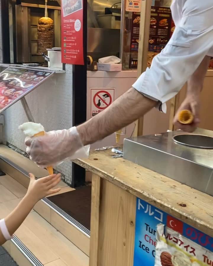橋本麗香のインスタグラム：「続編… 🤣💓 💁🏼‍♀️🍦🇹🇷 . #しつこいのがいい #きゃーちゃん0219」