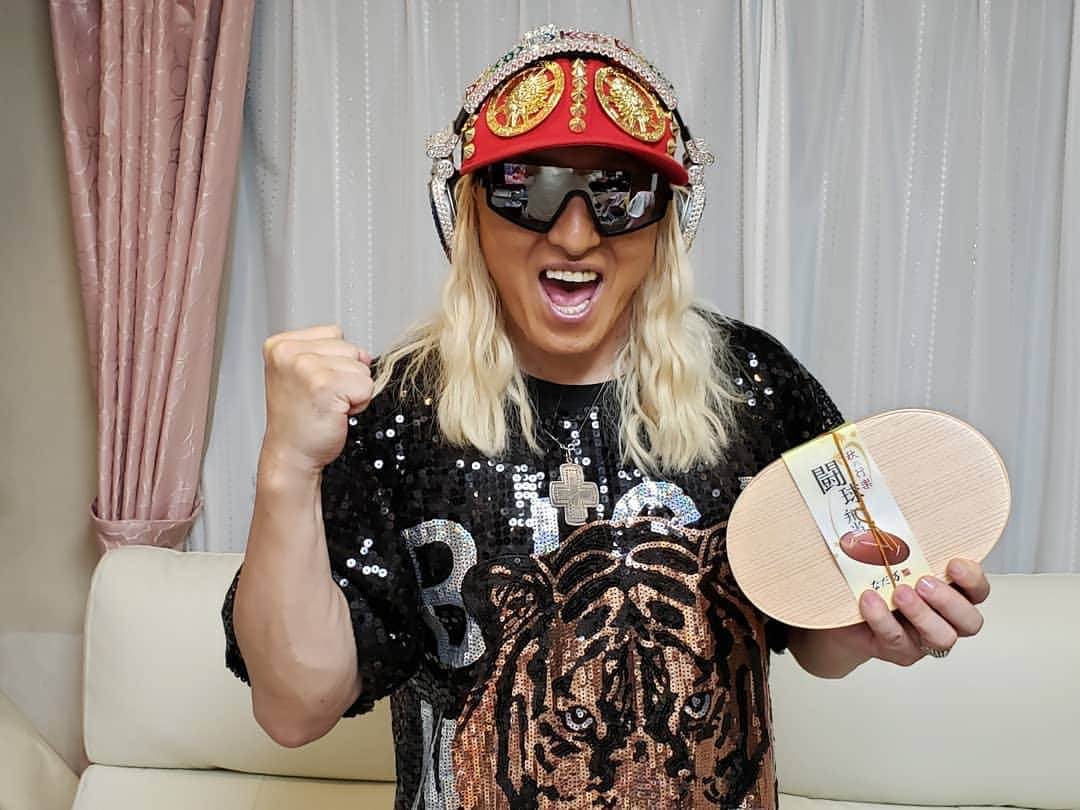 のインスタグラム：「ラグビー日本代表の勝利を祝って！！闘球弁当！！気の抜けない、手に汗握る素晴らしい試合だった！！自分達は出来るという強い意志が伝わる最KOOのゲームでした！！さぁ、これからがまさに！！サバイバルダンス！！ #ラグビーW杯 #日本代表 #Rugby #DJKOO」
