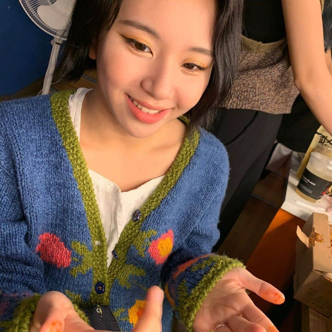 TWICEさんのインスタグラム写真 - (TWICEInstagram)「*챙」10月5日 23時24分 - twicetagram