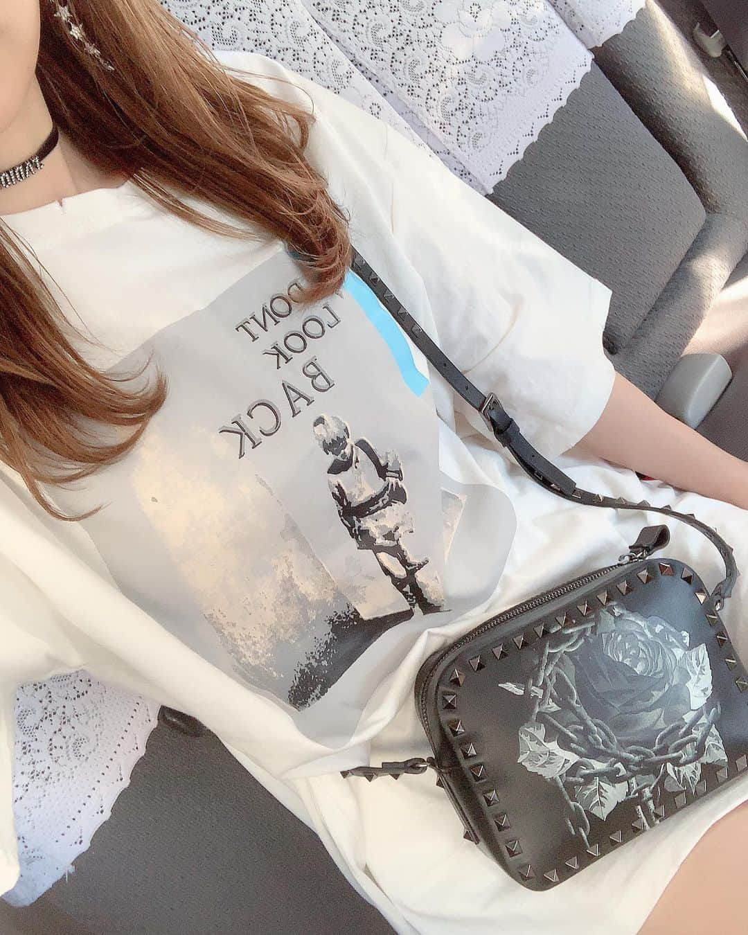 桜咲乃愛さんのインスタグラム写真 - (桜咲乃愛Instagram)「過去は振り返らないTシャツです〜😜♥️✨ @poprea_official の😆💕🍀 #Tシャツ#カジュアル#セレクトショップ#ランド」10月5日 23時41分 - noasama1101