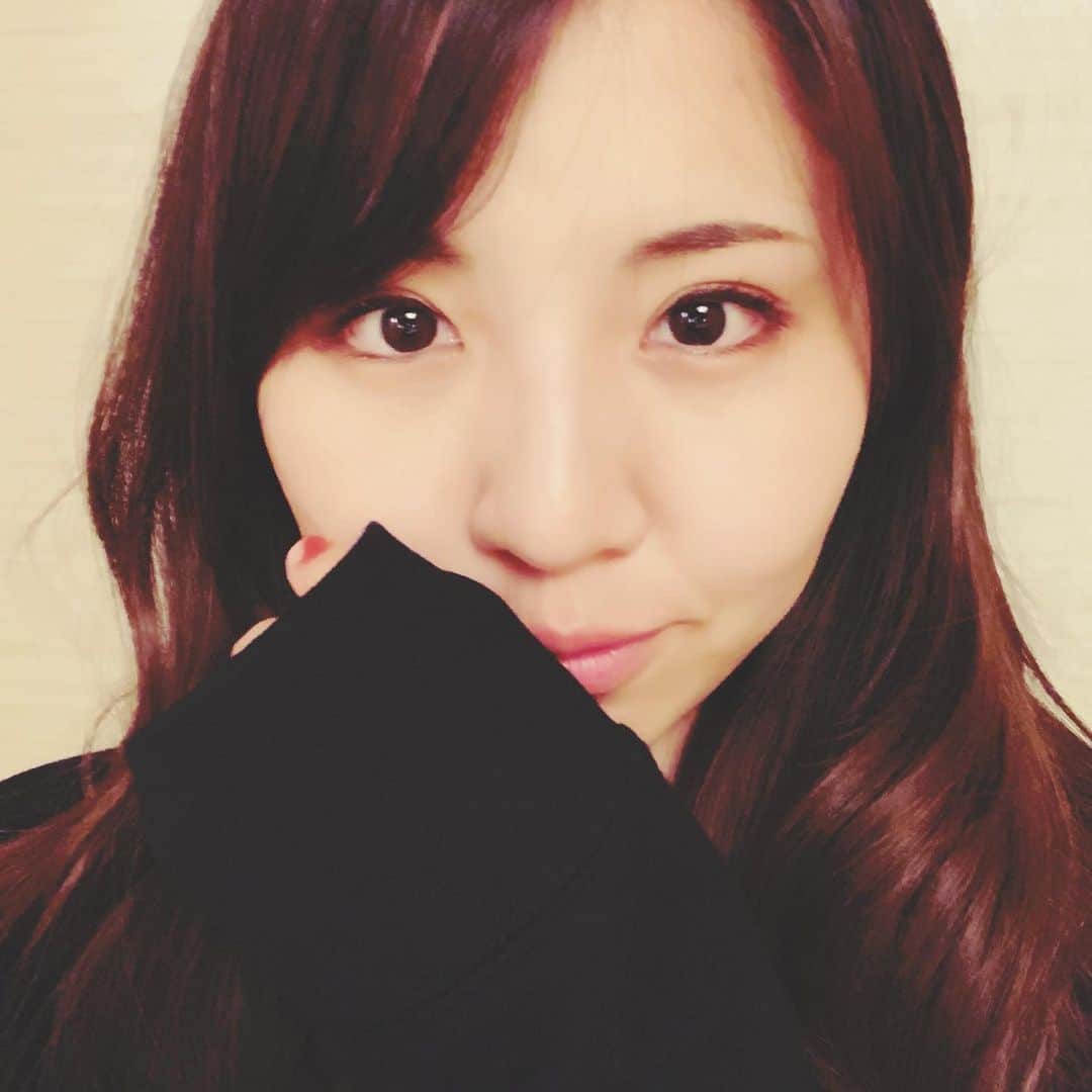 阿部真央のインスタグラム：「今日は長い1日でした。光栄で幸せな日。福岡まるごとありがとうございました。みんな好きです。‬ ‪明日は故郷、大分！よろしくほほーっ！‬ ‪#阿部真央 #あべま #あべまにあ ‬」