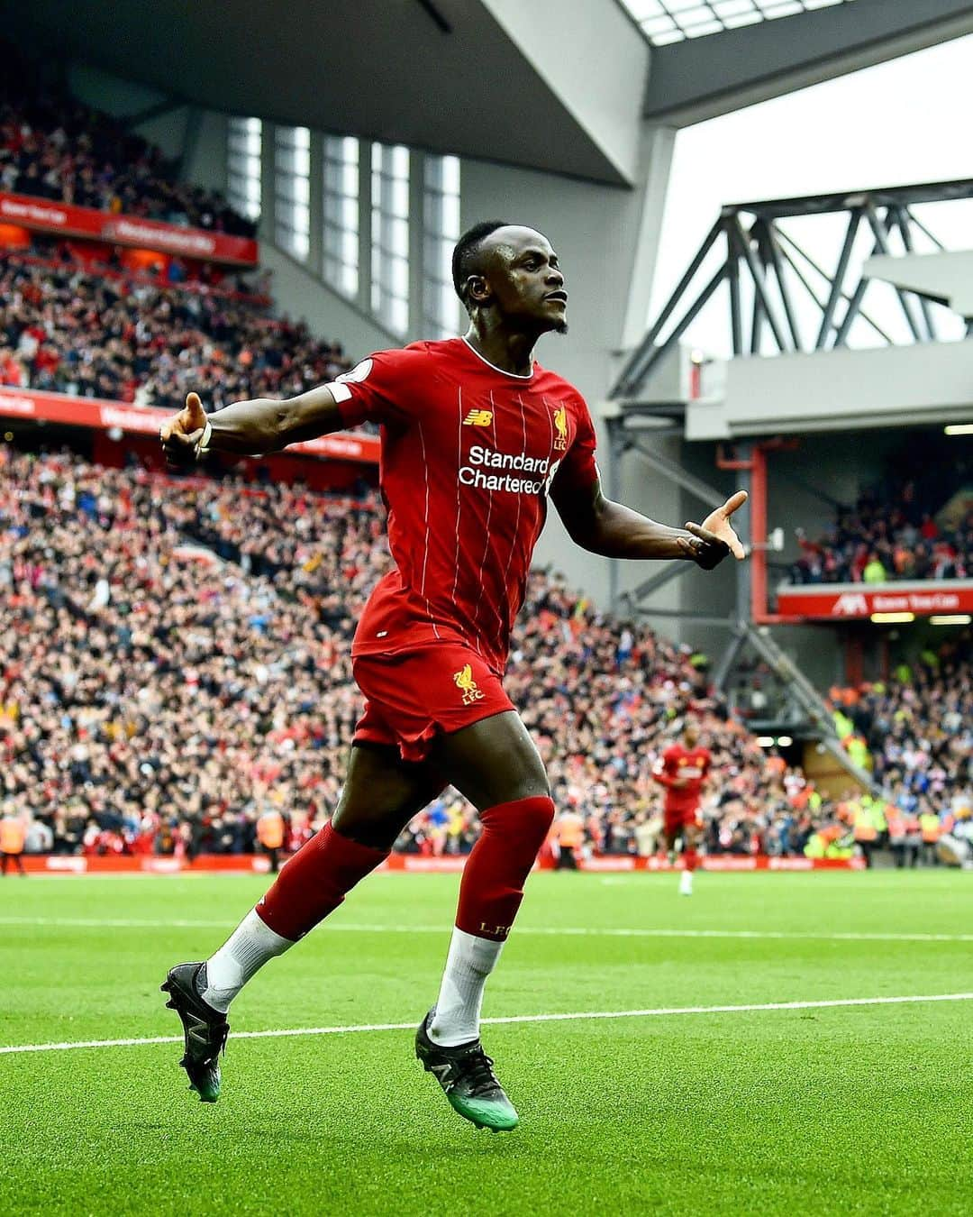 リヴァプールFCさんのインスタグラム写真 - (リヴァプールFCInstagram)「WORLD. CLASS. 💫 #LFC #Liverpool #LiverpoolFC #LIVLEI #PremierLeague」10月6日 0時19分 - liverpoolfc