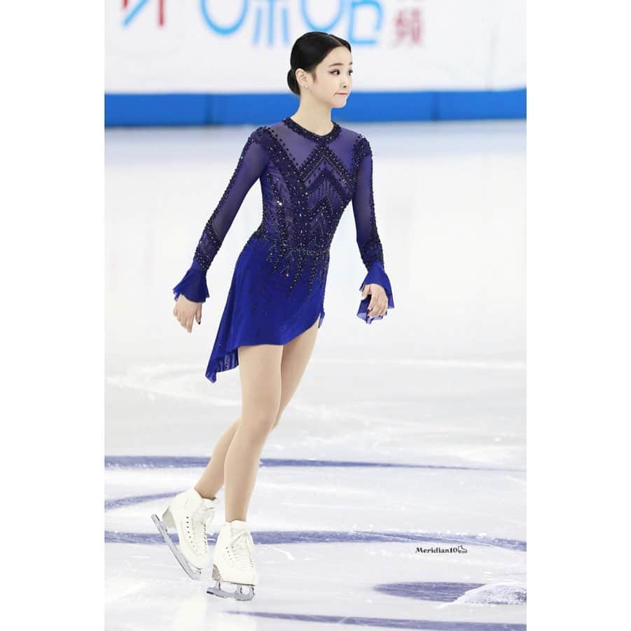 のインスタグラム：「_ 🌹🌹🌹 . . #shanghaitrophy2019」