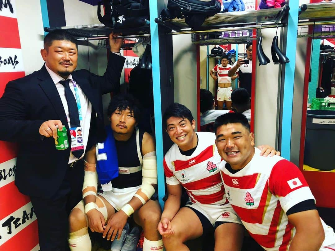 坂手淳史のインスタグラム：「vs samoa win 沢山の素晴らしい応援ありがとうございました！！ 次のスコットランドに向けて、最高の準備します🔥  #rwc2019 #japanrugby」