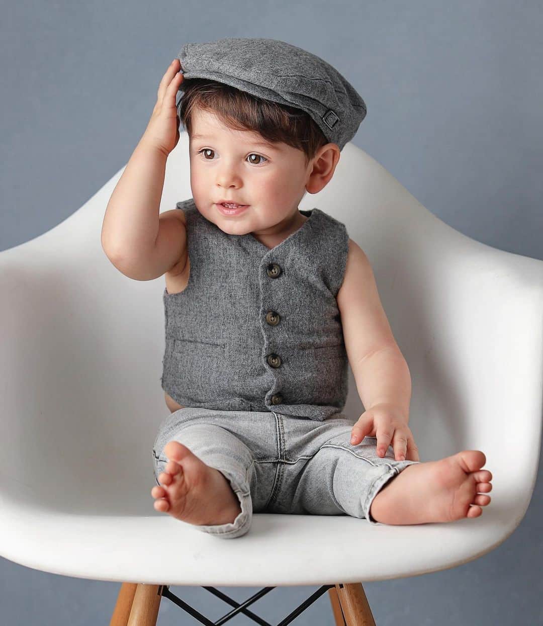 のインスタグラム：「My Lil Gentleman」