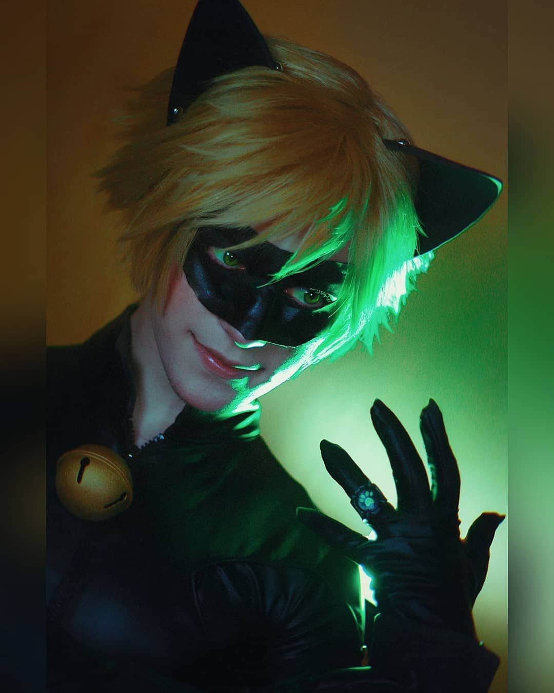 Geheさんのインスタグラム写真 - (GeheInstagram)「🐾 Claws out!! 🐾 #miraculousladybug #chatnoir #cosplay」10月6日 3時03分 - geheichou