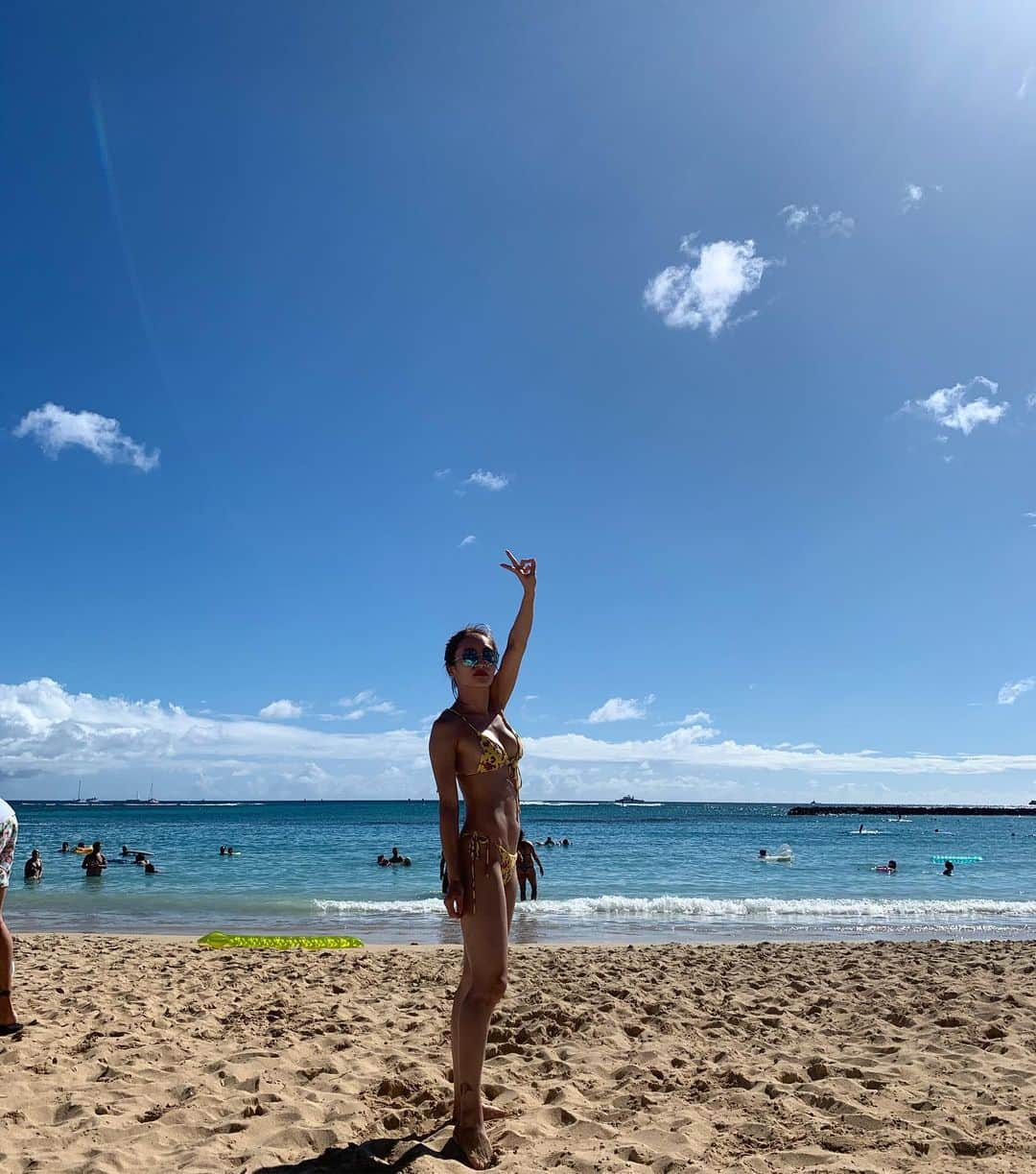 チョン・ニコルさんのインスタグラム写真 - (チョン・ニコルInstagram)「Aloha🌺」10月6日 6時16分 - nicole__jung