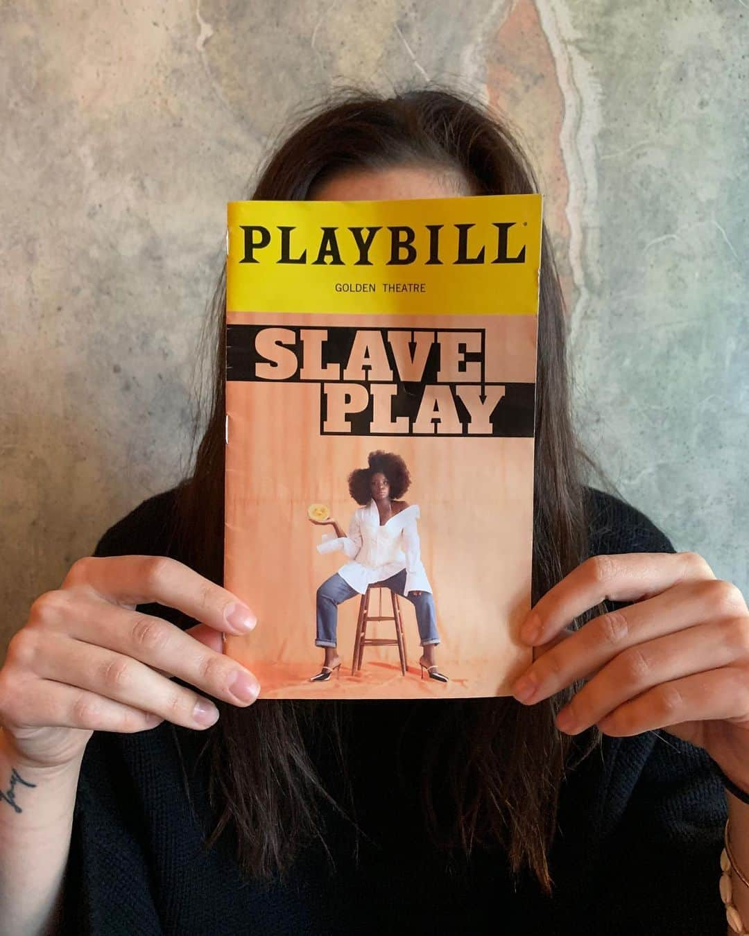 フィービー・トンキンさんのインスタグラム写真 - (フィービー・トンキンInstagram)「Go see this play. @slaveplaybway don’t read anything, just go see it.」10月6日 9時17分 - phoebejtonkin