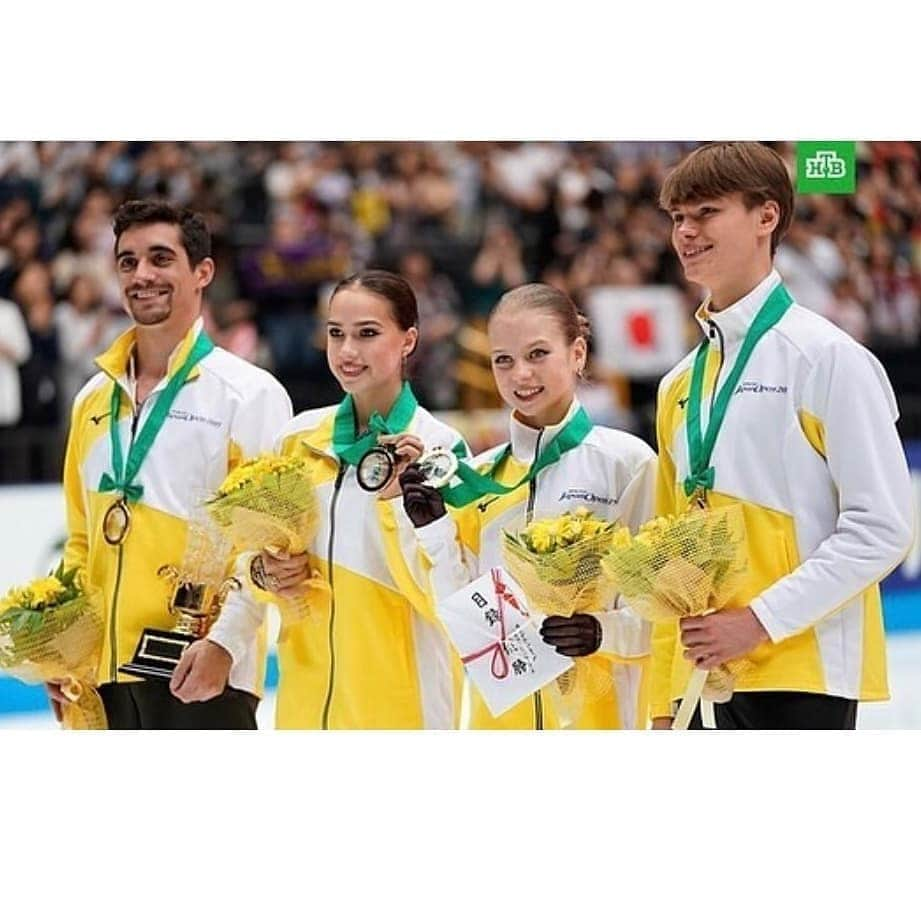 ハビエル・フェルナンデスさんのインスタグラム写真 - (ハビエル・フェルナンデスInstagram)「A great win yesterday for team Europe in the #JapanOpen2019! 🙏🏼 This was my first PRO-Competition after my retirement and I could not be happier 😃🥇I wish you all a great season!」10月6日 10時23分 - javierfernandezskater