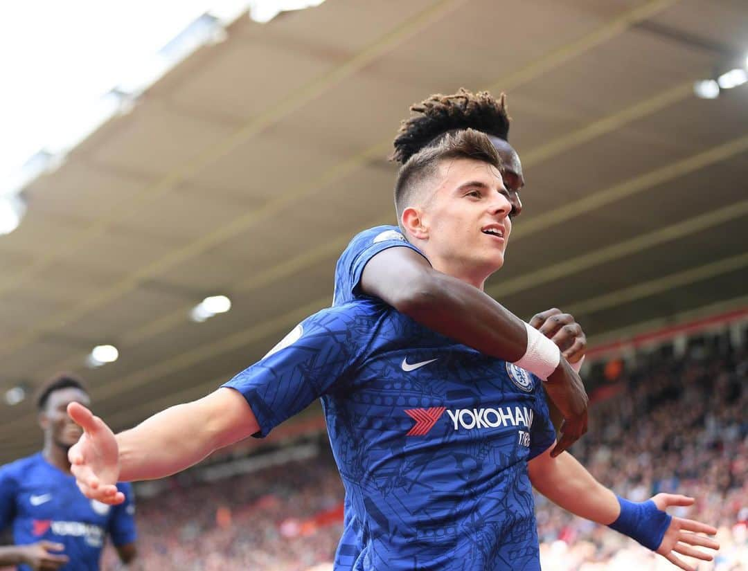 チェルシーFCさんのインスタグラム写真 - (チェルシーFCInstagram)「@masonmount10 makes it 2-0! It’s a superb finish from the young Blue with 24 minutes played! Chelsea are flying! 🔥 #SOUCHE #CFC #Chelsea」10月6日 22時28分 - chelseafc