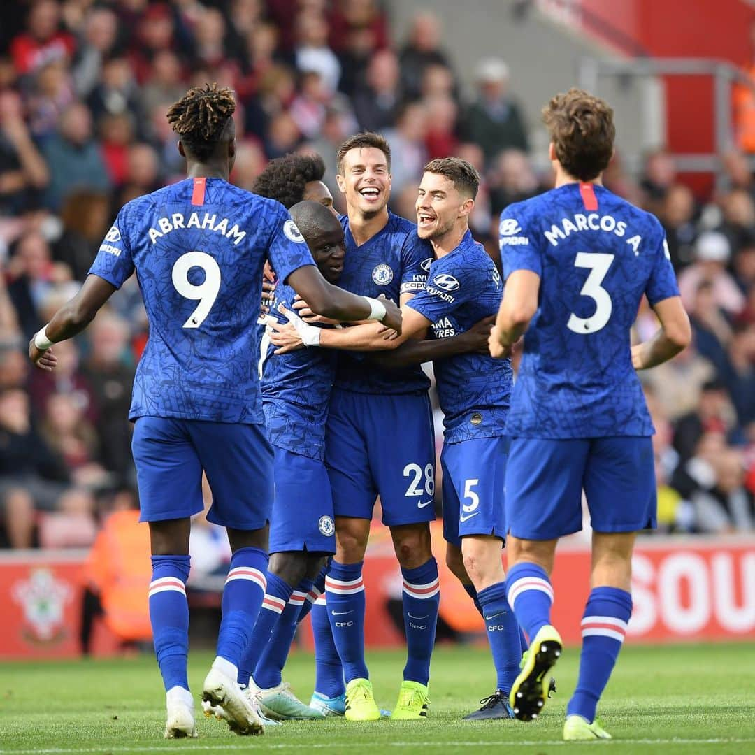 チェルシーFCさんのインスタグラム写真 - (チェルシーFCInstagram)「N’GOLO!!! @nglkante makes it 3-1 to Chelsea after 40 mins, with an excellent strike! 💪 #SOUCHE #CFC #Chelsea」10月6日 22時44分 - chelseafc