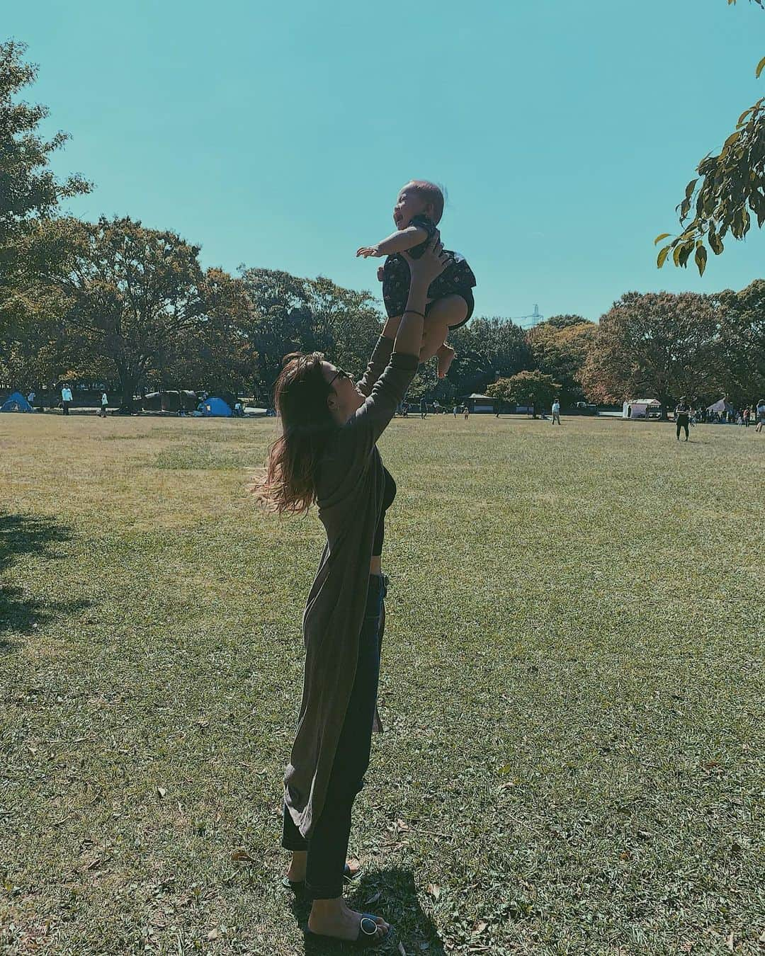 小屋春菜さんのインスタグラム写真 - (小屋春菜Instagram)「これぞ休日🥳🥳 #名古屋 #庄内緑地公園 #これぞ休日 #ピクニック  #ファミリーデー」10月6日 23時02分 - haruharu3657