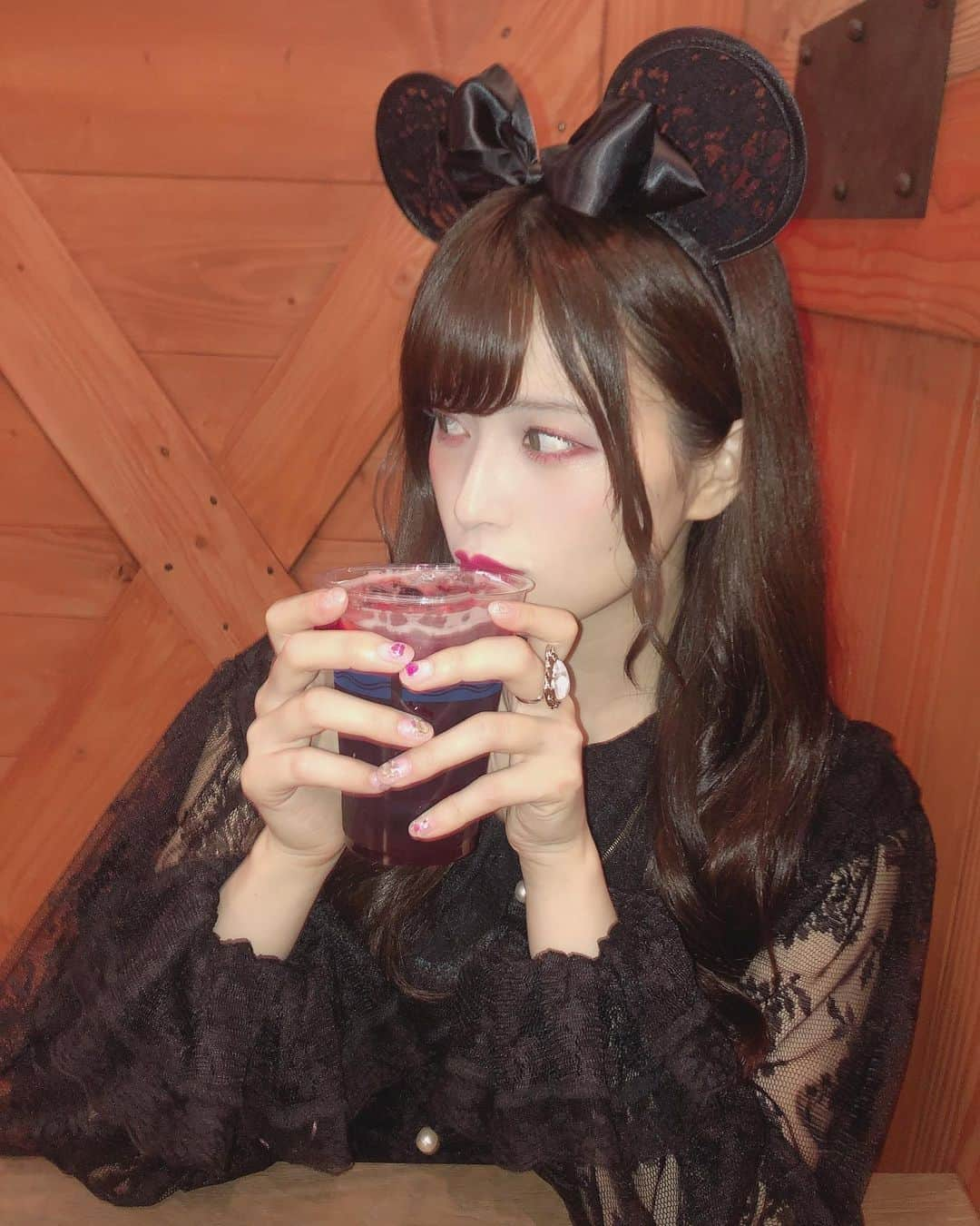 田北香世子さんのインスタグラム写真 - (田北香世子Instagram)「雅に「血飲んでるみたい」って言われた🍷💉」10月6日 23時05分 - kayoko_takita