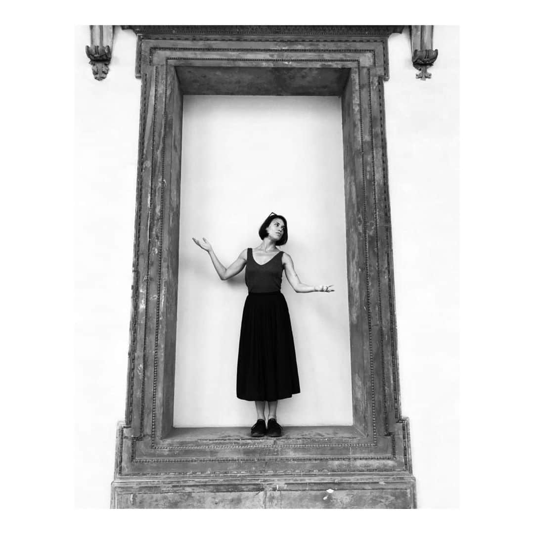 アナ・ウラルのインスタグラム：「St. Ana of Antifragile, Fractal Patron of Healing, Benevolent Chaos and Whooshing Weaponry #blackandwhite #photography #vagabonds #26ers #travel #czechrepublic #prague #shooting #ballet #physicalgrammar #bw #photoshoot #raum」