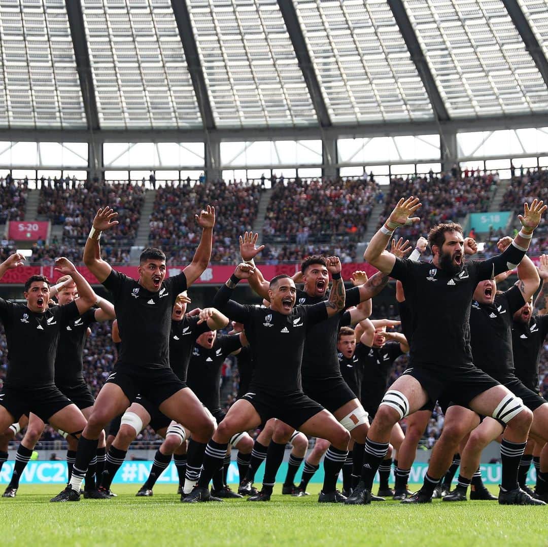 ラグビーワールドカップさんのインスタグラム写真 - (ラグビーワールドカップInstagram)「.﻿ 🇳🇿ニュージーランド代表 v ナミビア代表🇳🇦﻿ 前回大会王者ニュージーランド代表が、ナミビア代表に大差をつけて快勝です💪﻿ .﻿ #RWC2019 #NZLvNAM #RWC東京 #NZL #TeamAllBlacks #BACKBLACK #NAM #Rugby #Rugbygram #ラグビー」10月6日 15時53分 - rugbyworldcupjp