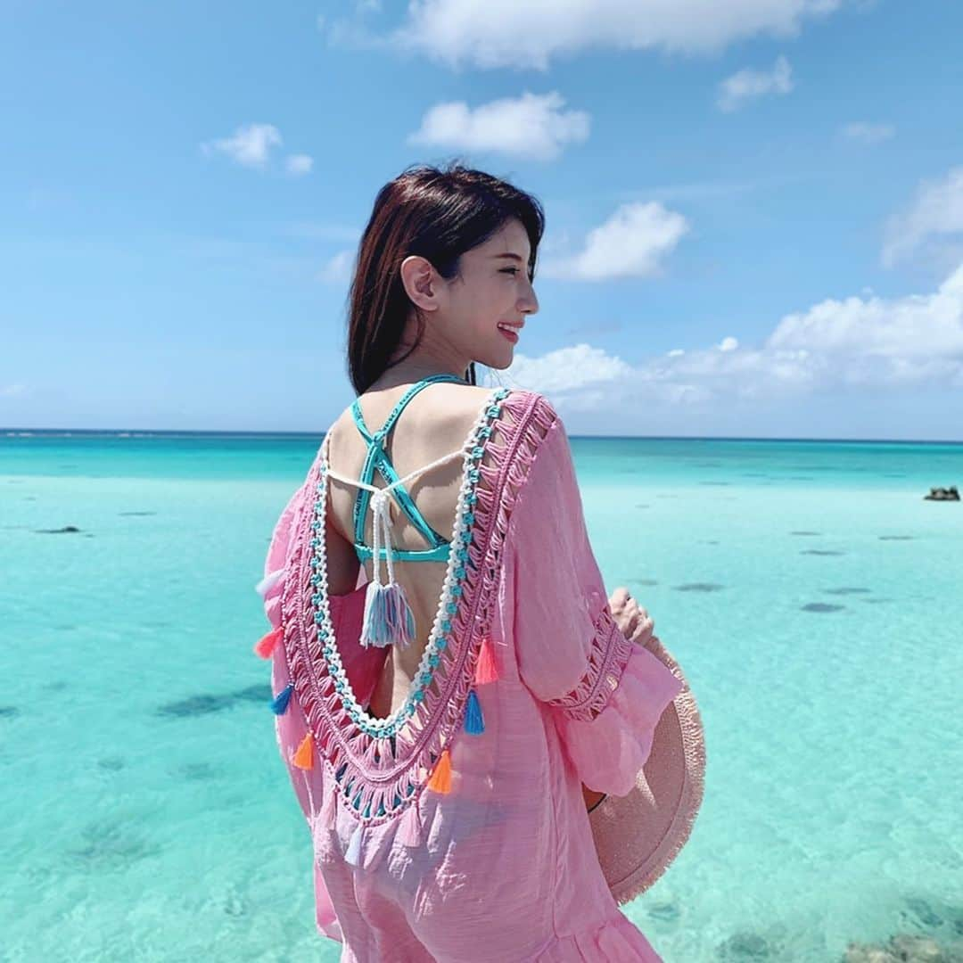 亜里沙さんのインスタグラム写真 - (亜里沙Instagram)「miss this Miyako blue💙 FR2月桃のテーマカラーと宮古の海の色がいっしょ🐇✨ 👙 @fr2getto #fr2月桃 #alisa_in_okinawa ・ #沖縄 #宮古島 #伊良部島 #Okinawa #Miyakoisland #🇯🇵」10月6日 16時27分 - alisa_0302