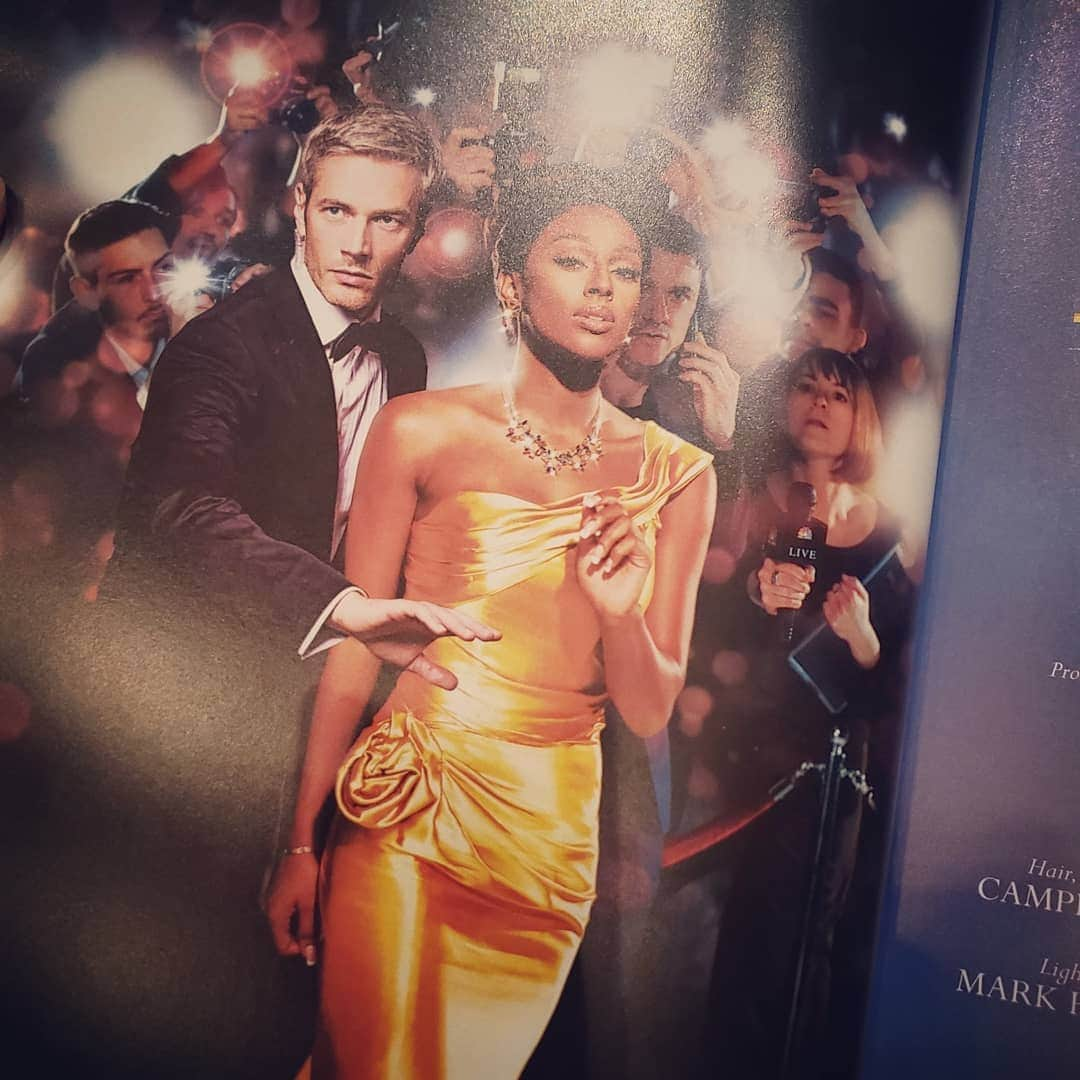 Pileさんのインスタグラム写真 - (PileInstagram)「. 東急シアターオーブにて Musical  The Bodyguard 東京最終日 見に行ってきました。 ステージングや舞台効果、照明、演出もすごく豪華でしたがなにより！ 歌！歌！歌！！ 帰ったら映画見よう😊😊😊 全編英語なのですがサイドに字幕も出ますし、是非おすすめだよー！ ライブみたいに見れるシーンも多く 皆が楽しめます♥️ 大阪はこれからなので、是非！！いってみてほしい！！♥️ あーあ。カラオケしたくなった。笑 #bodyguard #thebodyguard #musical #whitneyhouston #kevincostner #musical」10月6日 16時57分 - pi_channnn52