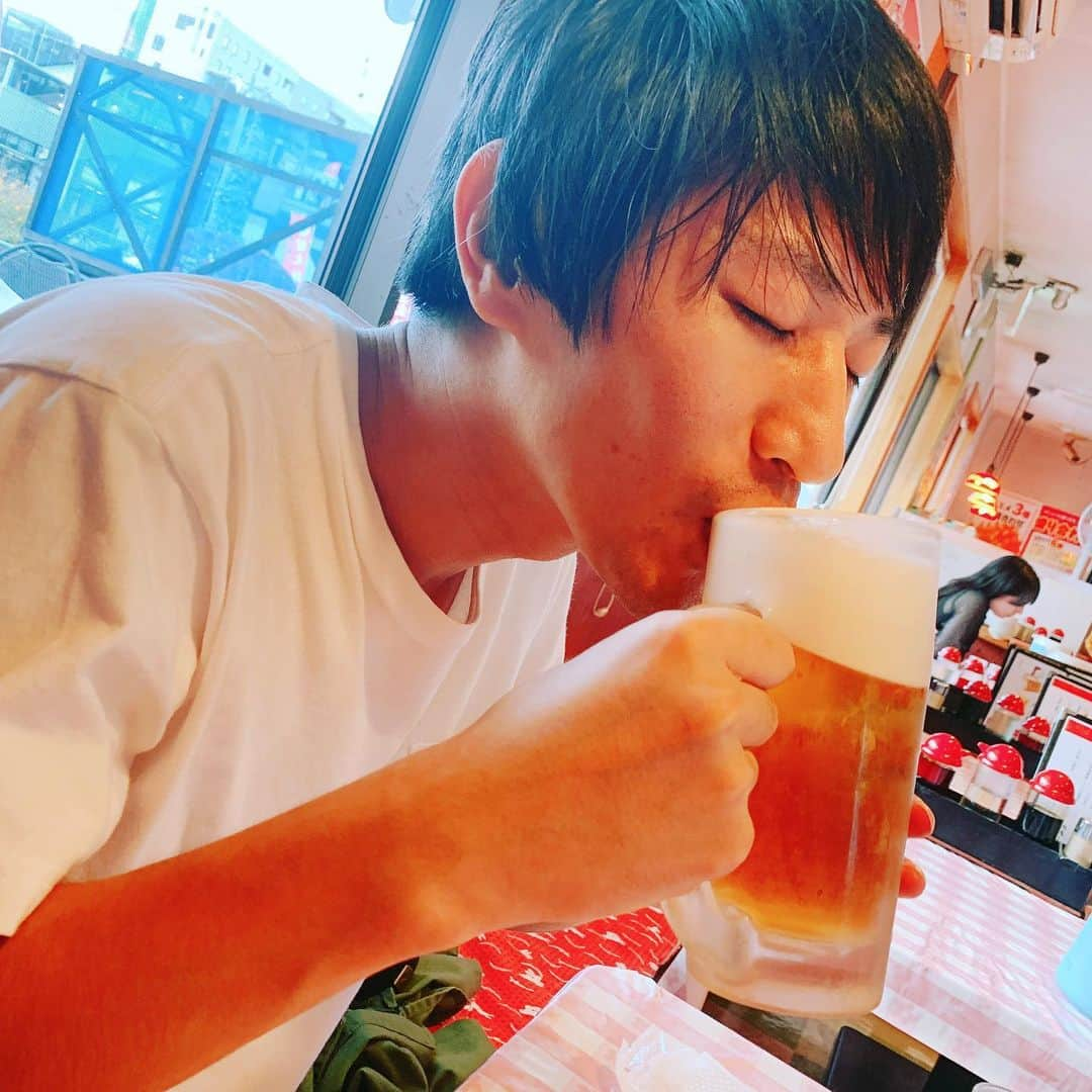 酒井健太さんのインスタグラム写真 - (酒井健太Instagram)「酒井健太餃子  #納言 #幸ちゃんはヤニ #安部ちゃんは酒 #健太餃子」10月6日 17時41分 - kenta_sakai