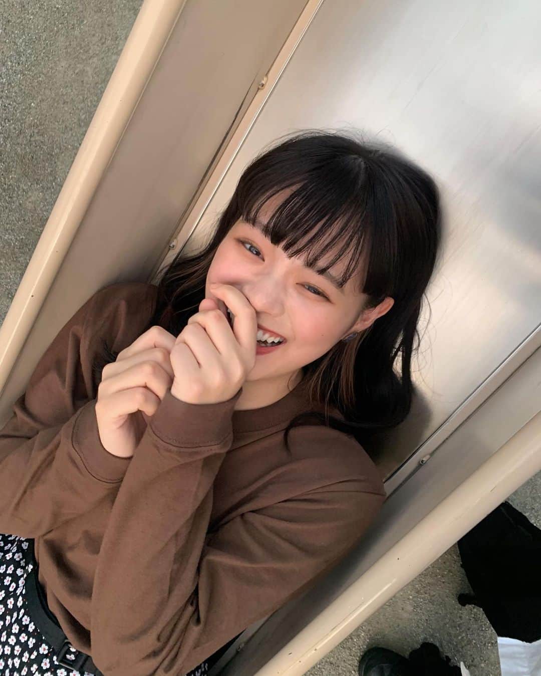 木村なつみさんのインスタグラム写真 - (木村なつみInstagram)「滑り台ではしゃぐ🤦🏽‍♀️ ホワイトニングしてから笑うのほんと楽しくなったから本当におすすめ @faithdental_anniversarydental」10月6日 18時24分 - natsumi__kimura