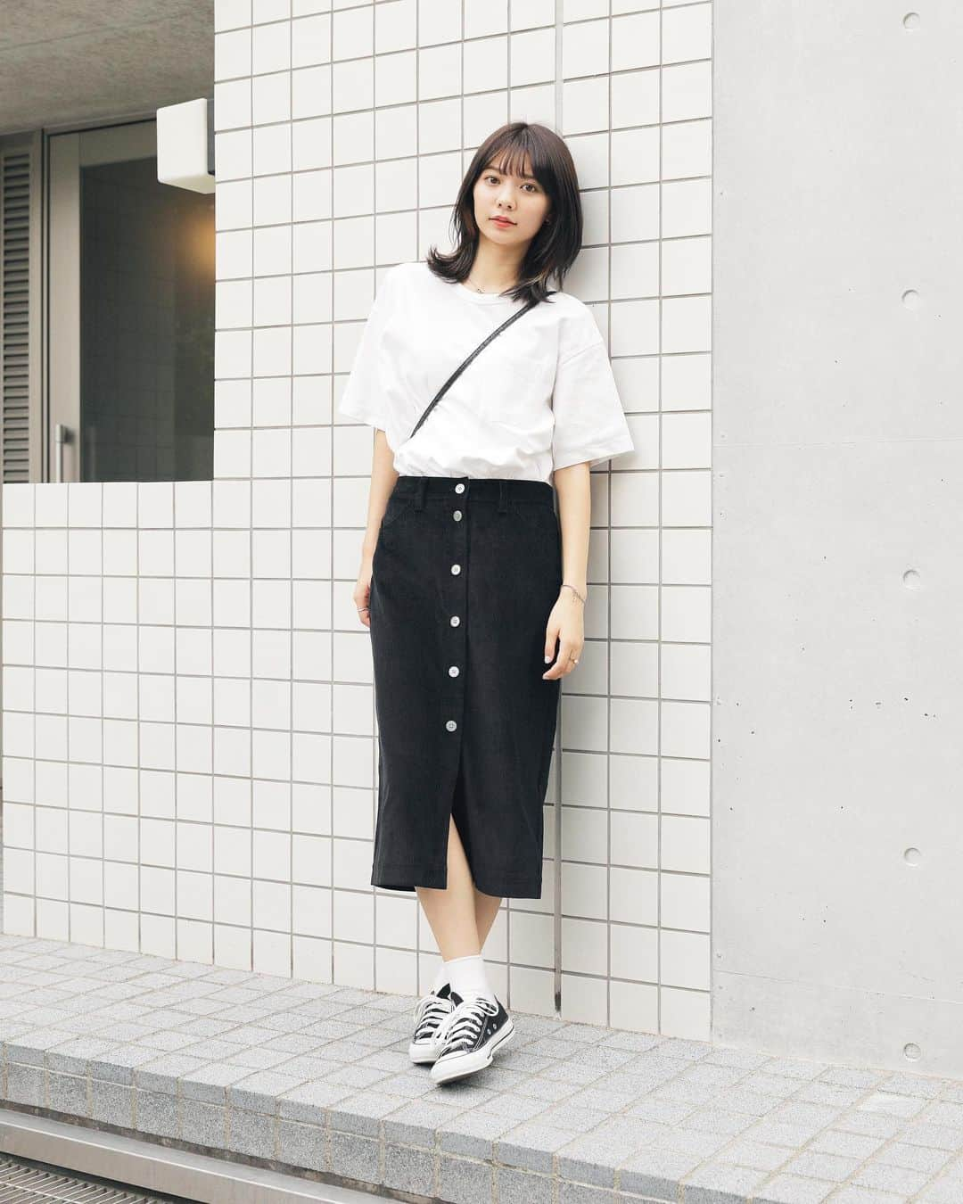 Droptokyoさんのインスタグラム写真 - (DroptokyoInstagram)「TOKYO STREET STYLE Name: @asuka_kawazu  Skirt: @gap_jp  #ギャップコーデュロイ#Gapコーデュロイ#コーデュロイ#pr #droptokyo#tokyo#japan#streetscene#streetfashion#streetwear#streetculture#fashion Photography: @dai.yamashiro」10月6日 18時30分 - drop_tokyo