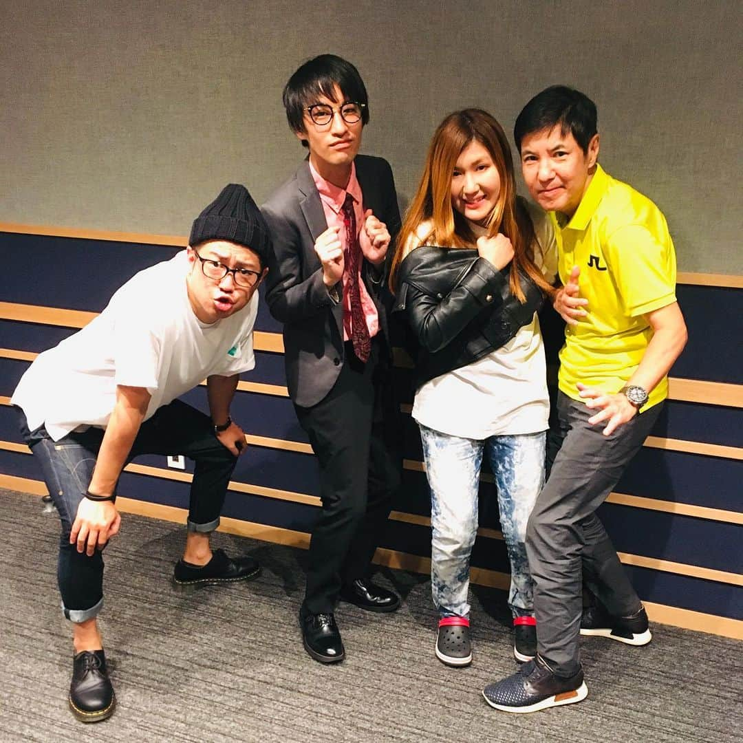 関根麻里さんのインスタグラム写真 - (関根麻里Instagram)「今夜のbayfm クスクスのゲストは納言の薄幸さんと安部紀克さん。😄 父もお気に入り“やさぐれ街ディスり”のボケをもつ、薄幸さんの魅力にせまります！✨ 明海大学の学生さんも登場！ 明海祭のお知らせをお届けします。 よろしかったらぜひ。 #関根勤 #イワイガワ #井川修司  #納言 #薄幸 #安部紀克 #明海祭  #bayfm #クスクス 📻 毎週日曜夜8時から🎵」10月6日 18時32分 - marisekine