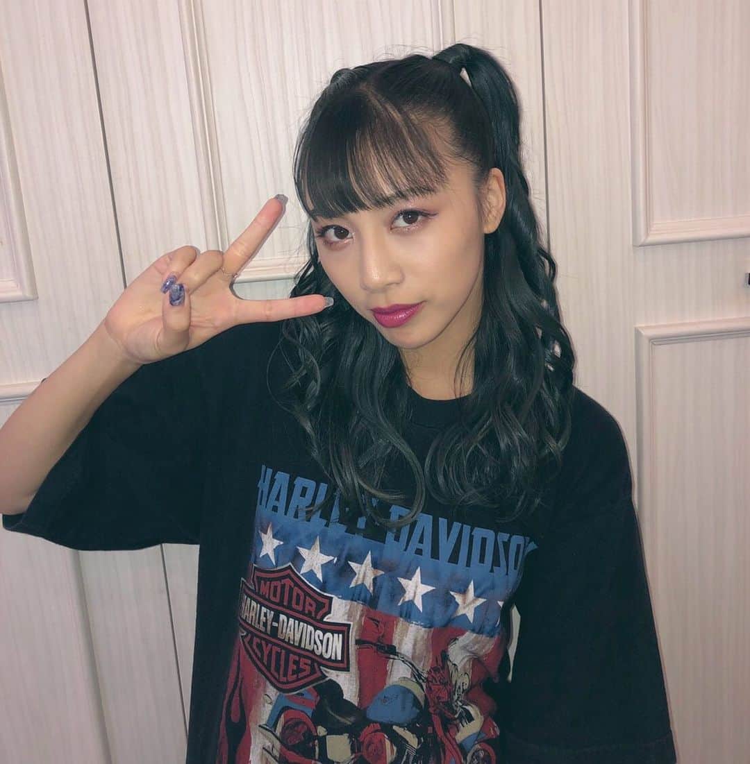 honoka のインスタグラム：「今日は京都でFCバースデーイベントでした！﻿ 1回目は台風で中止になっちゃって﻿ お待たせしちゃったけど、、﻿ みんなにお祝いしてもらえて幸せでした💕💕﻿ 普段なかなかゆっくりコミュニケーション﻿ 取れるタイミングないから﻿ めっちゃ楽しかったー！！！﻿ 本当にありがとう！！﻿ 帰ったらゆっくりプレゼントみます🥰﻿ 楽しみー！！！﻿ #気合入れてツインテールしてみた😂﻿ @leo_hair_926」